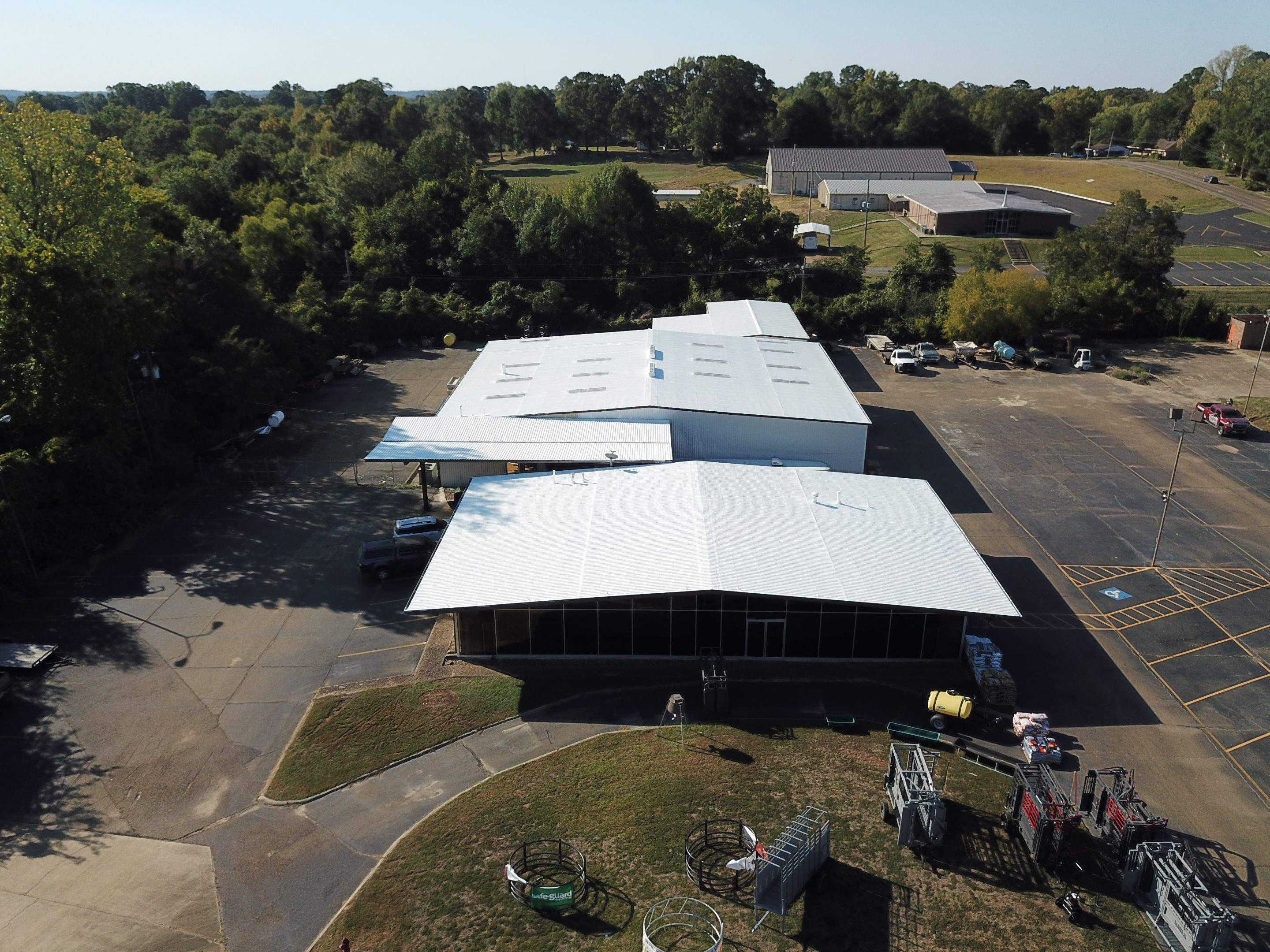 Sevier County Farmer's Co-Op by Hostetler Roofing