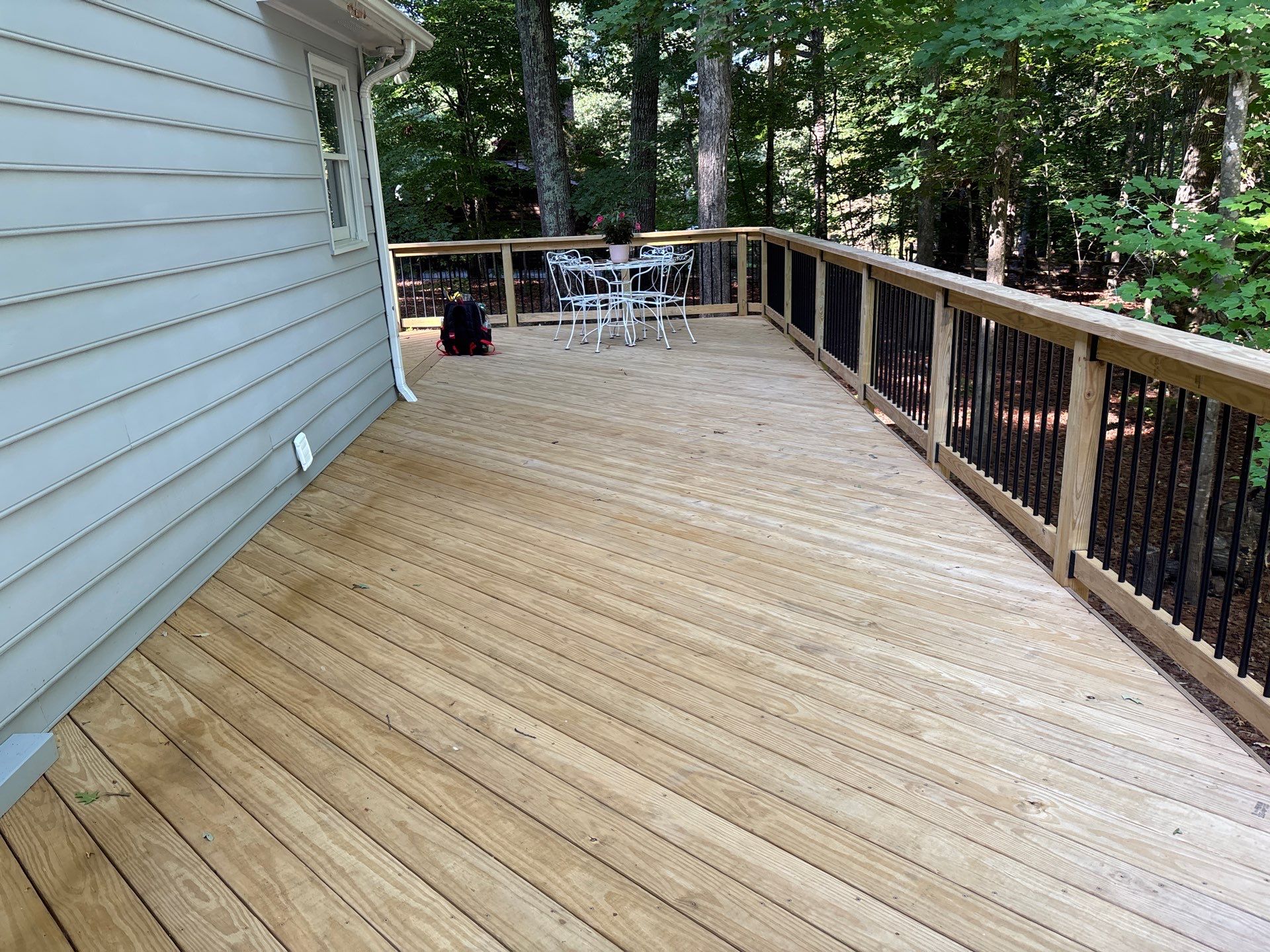 Wood Deck using Wood Sealant by DuraSeal