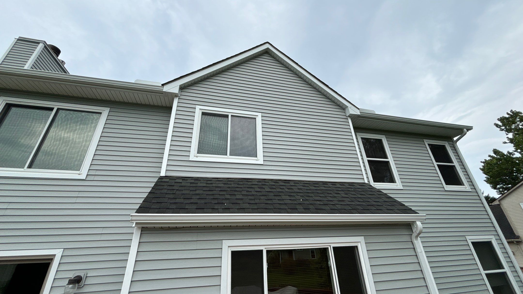 Siding Replacement using Certainteed Restoration Classic D4 by 180 Contractors