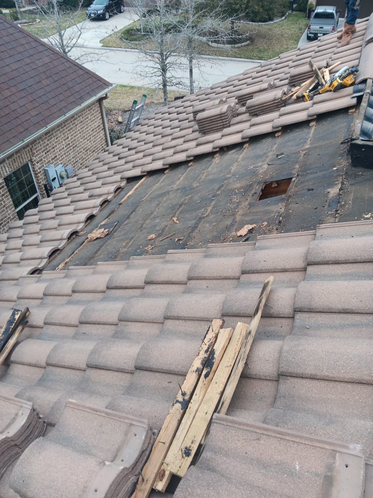Tile Roof Repair by Roof Repair Company
