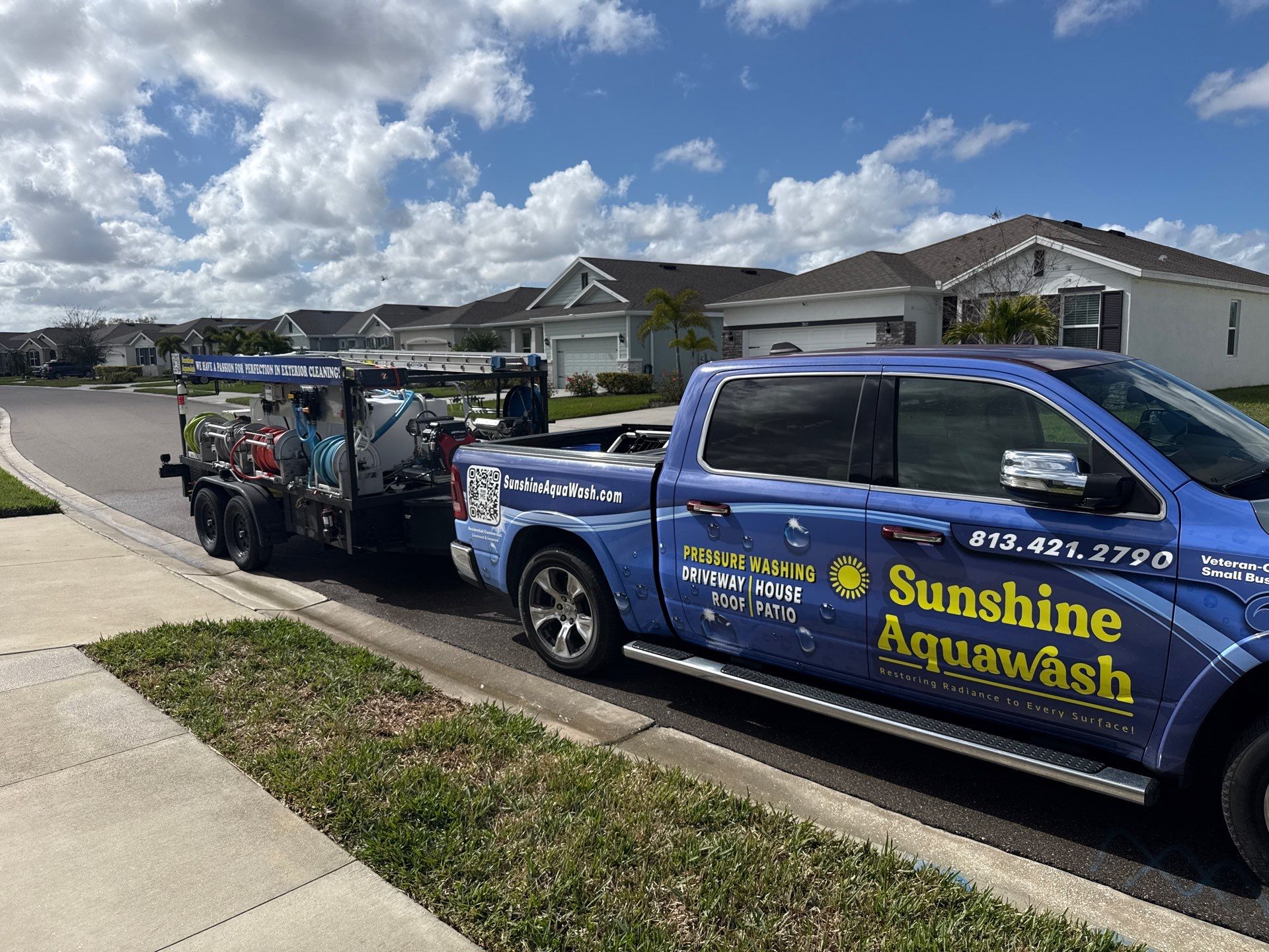 House Wash, Lanai Cleaning & Driveway Washing | Willow Walk Palmetto FL by Sunshine AquaWash