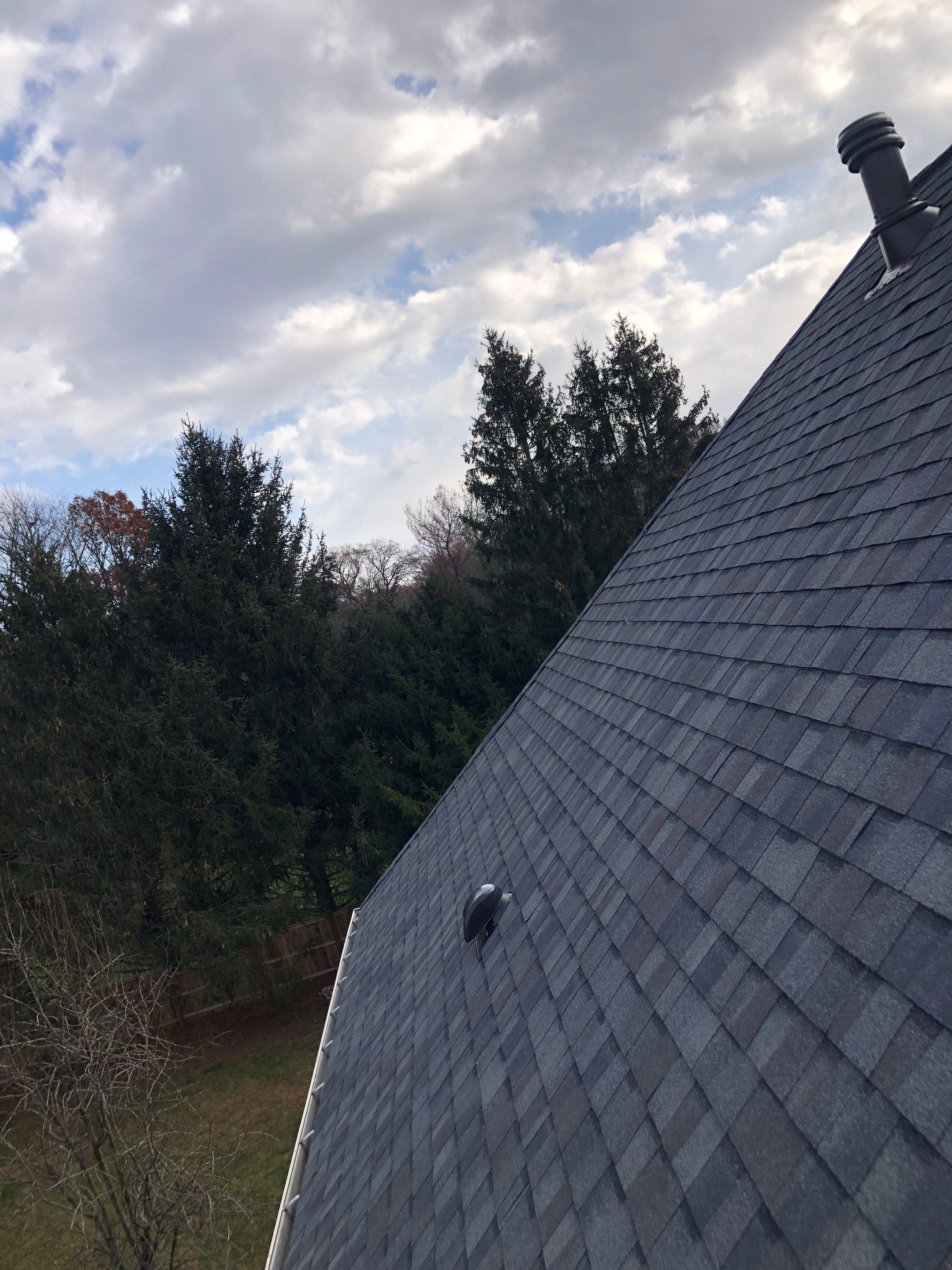 Herndon: CertainTeed Landmark Pro Designer Shingles in Max Def Driftwood by RM Banning, Inc.