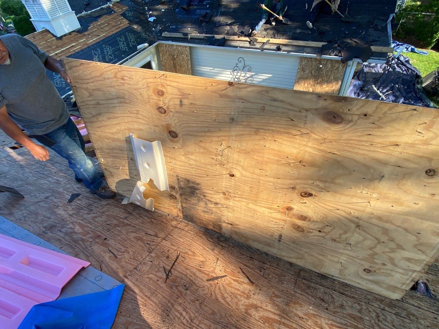Roof Replacement using CertainTeed Landmark by 180 Contractors