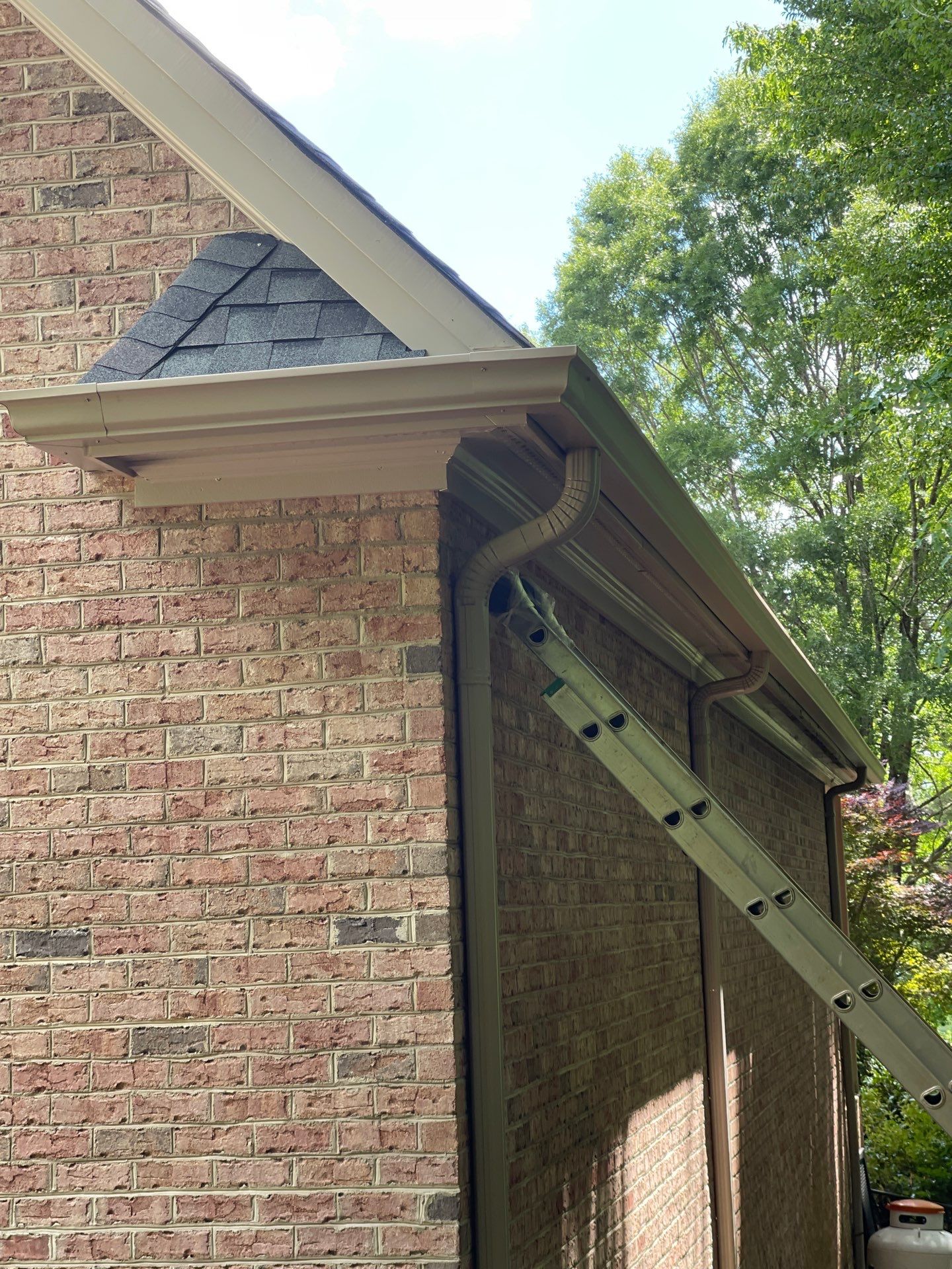 Beautiful 6" Seamless Gutter by Peak 2 Peak Services LLC