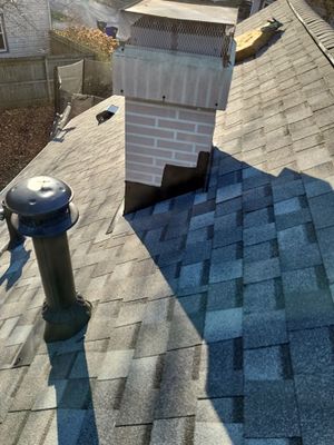 ATLAS PINNACLE COLOR: COASTAL GRANITE DRIP EDGE: BLACK