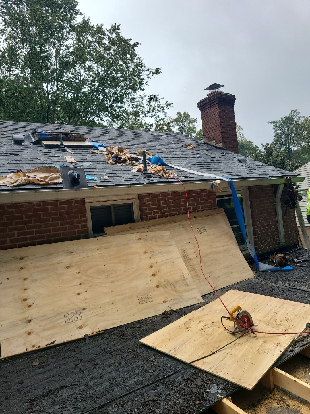 Annandale: Roof Replacement with CertainTeed Landmark Pro Designer Shingles in Max Def Pewter by RM Banning, Inc.