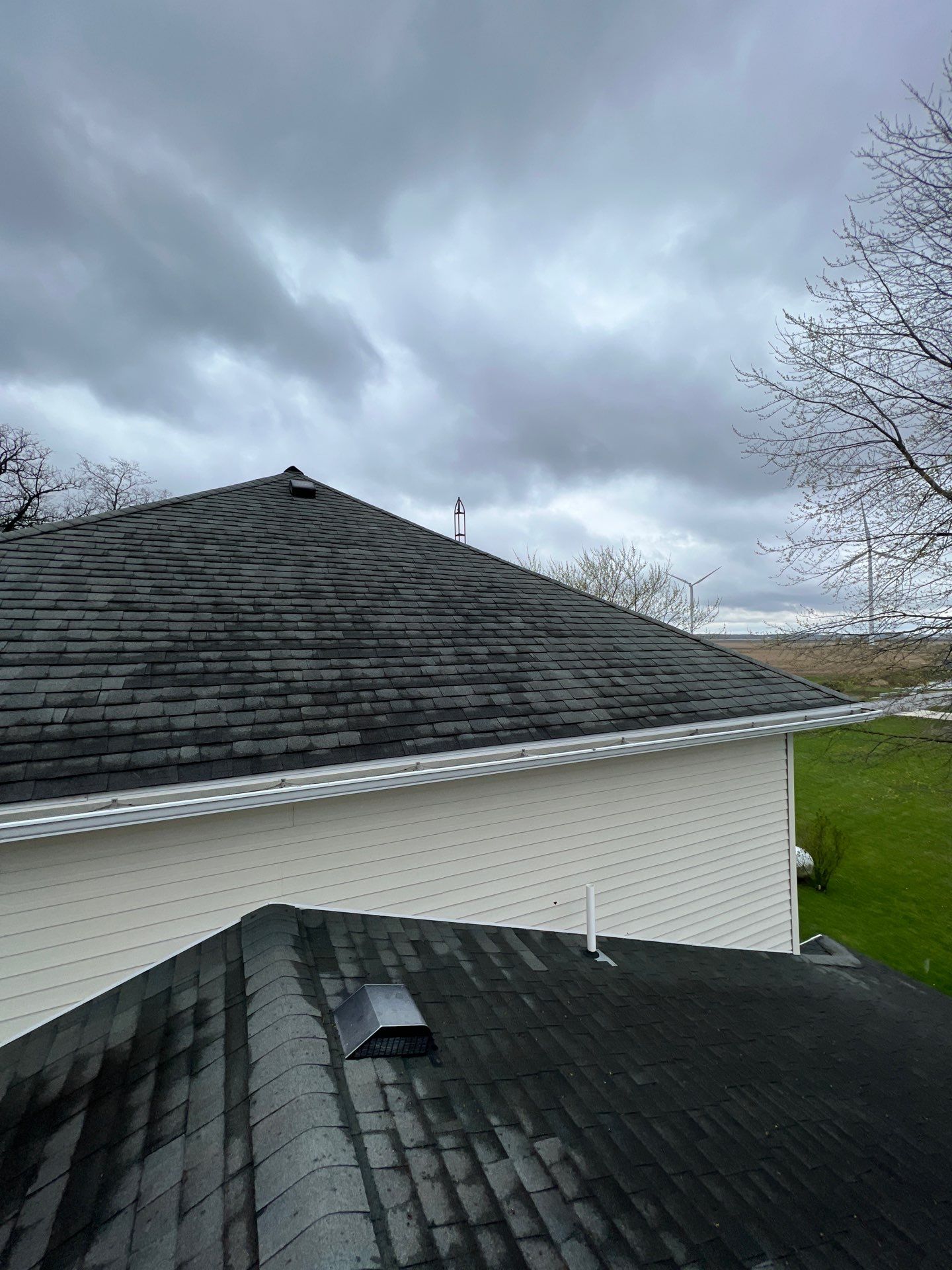 Wind-Resistant Metal Shingle Shake Roof Installation – Lima, Ohio by 4Ever Metal Roofing
