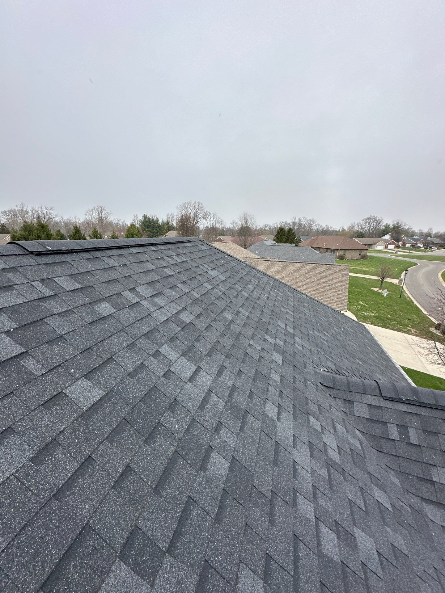 Owens Corning Oakridge - Onyx Black by Hoel Roofing & Remodeling