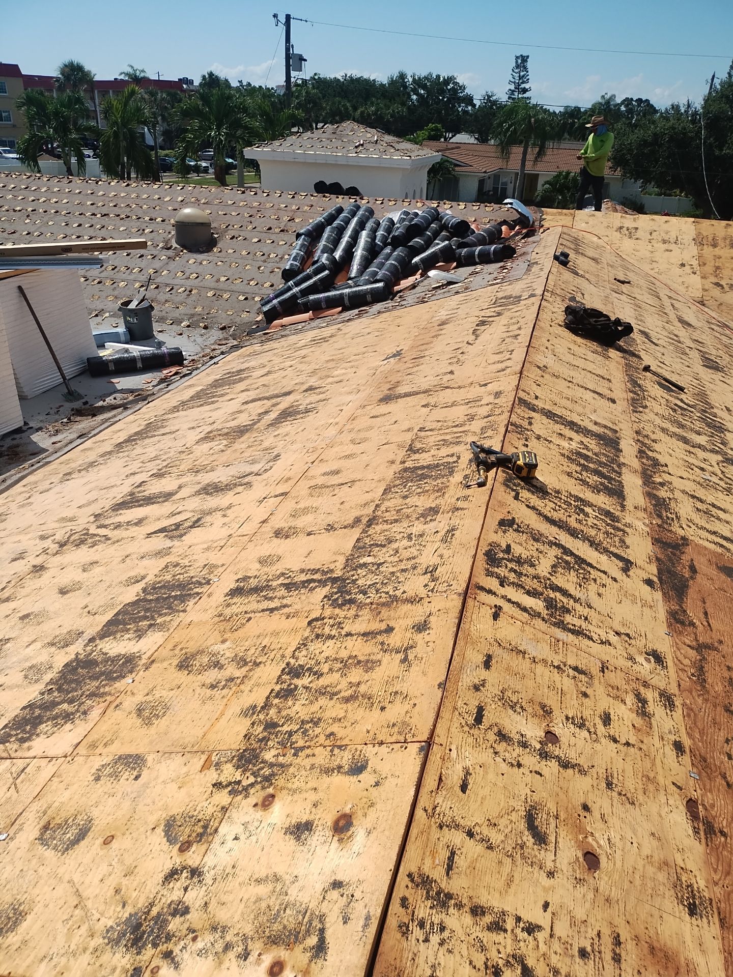 Project in St. Petersburg 33704 by Mitchell Roofing Company LLC 