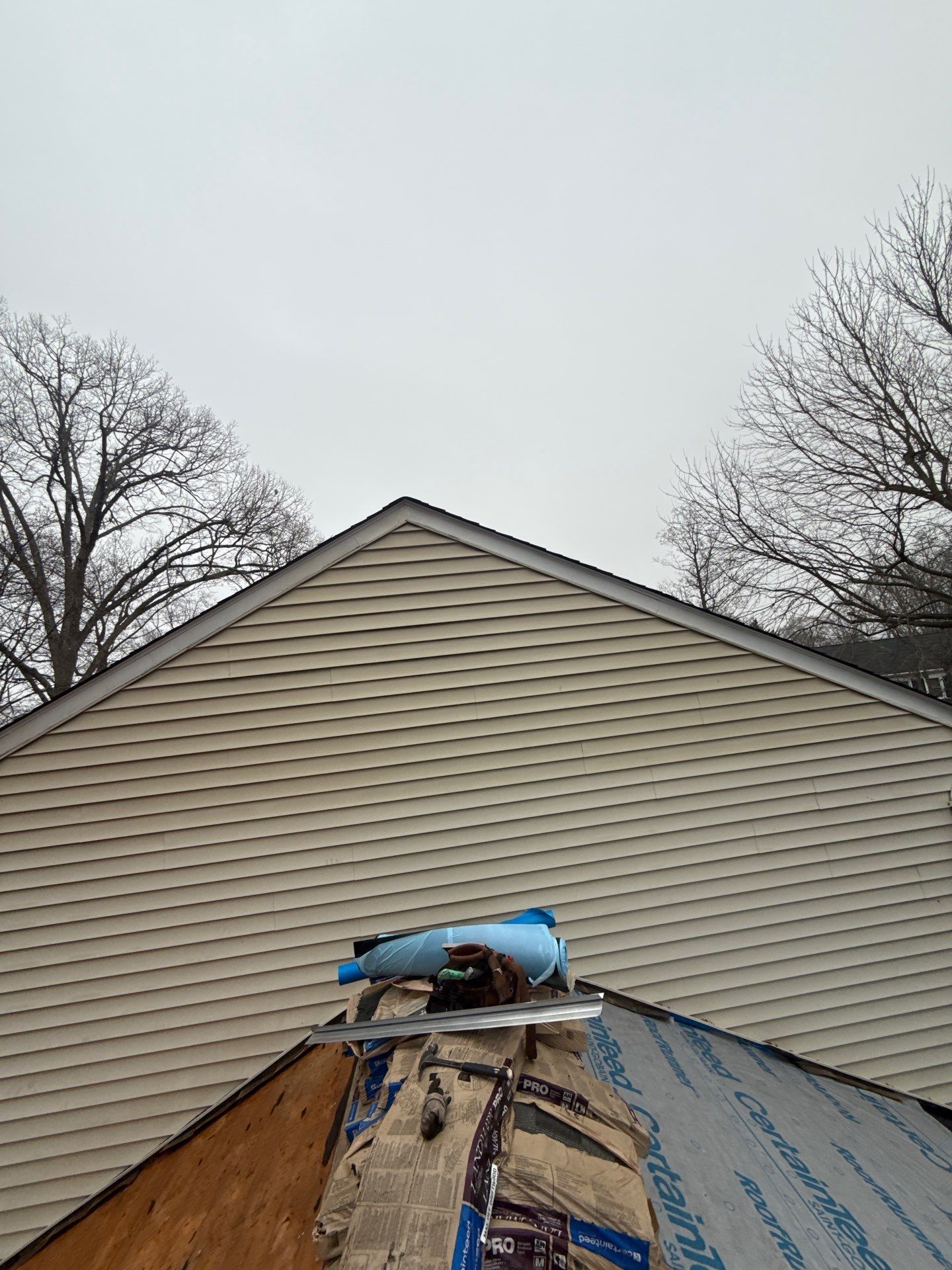 Fairfax Station :Residential Roof Replacement with CertainTeed Landmark Pro in Max Def Drift Wood by RM Banning, Inc.