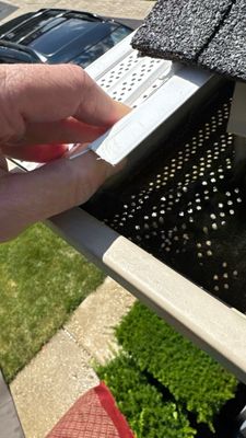 Turtle Shell gutter protection installation in Plainfield, IL 60585, photograph 8