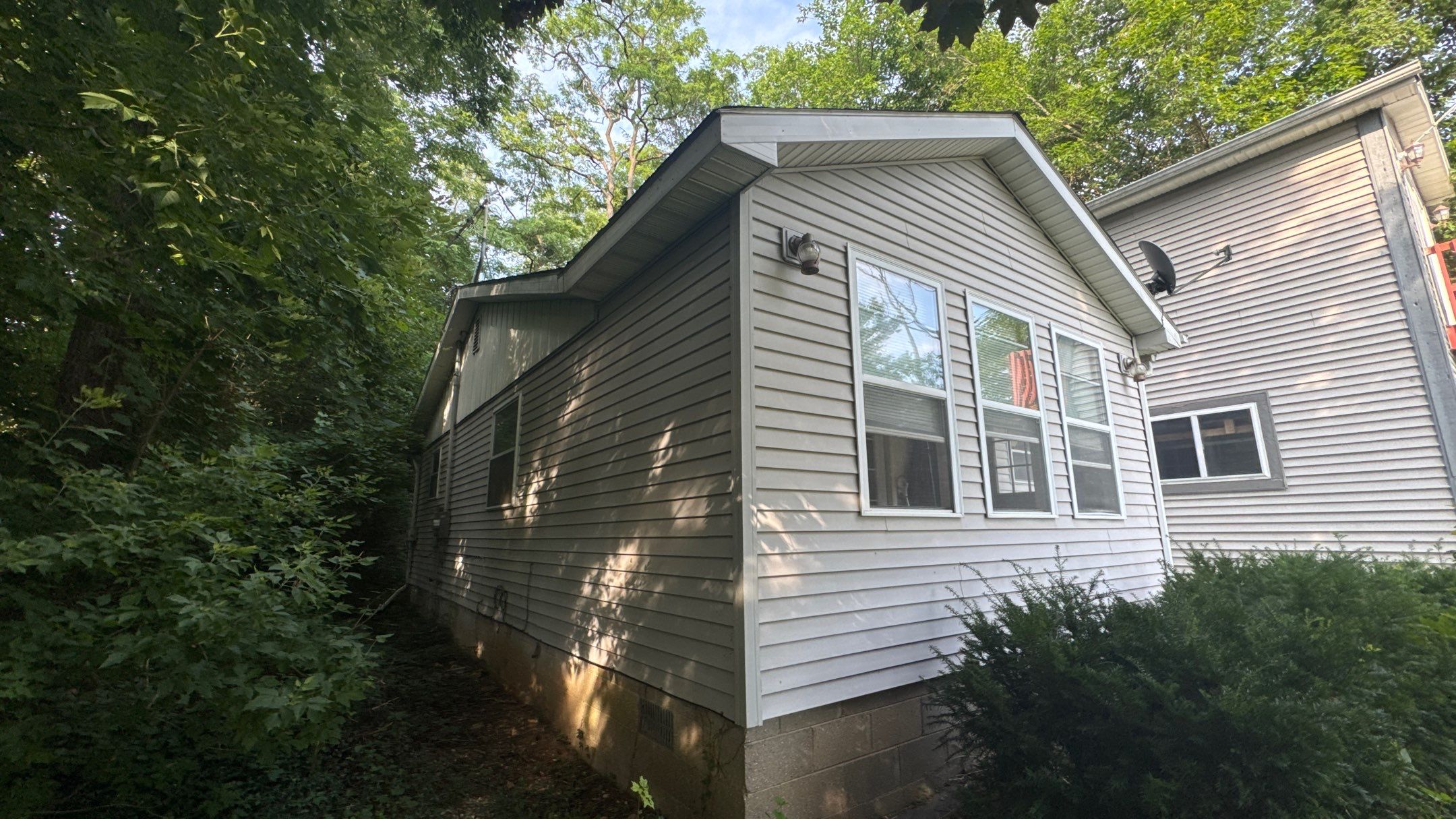 Roof Replacement using Owens Corning Brownwood by 180 Contractors