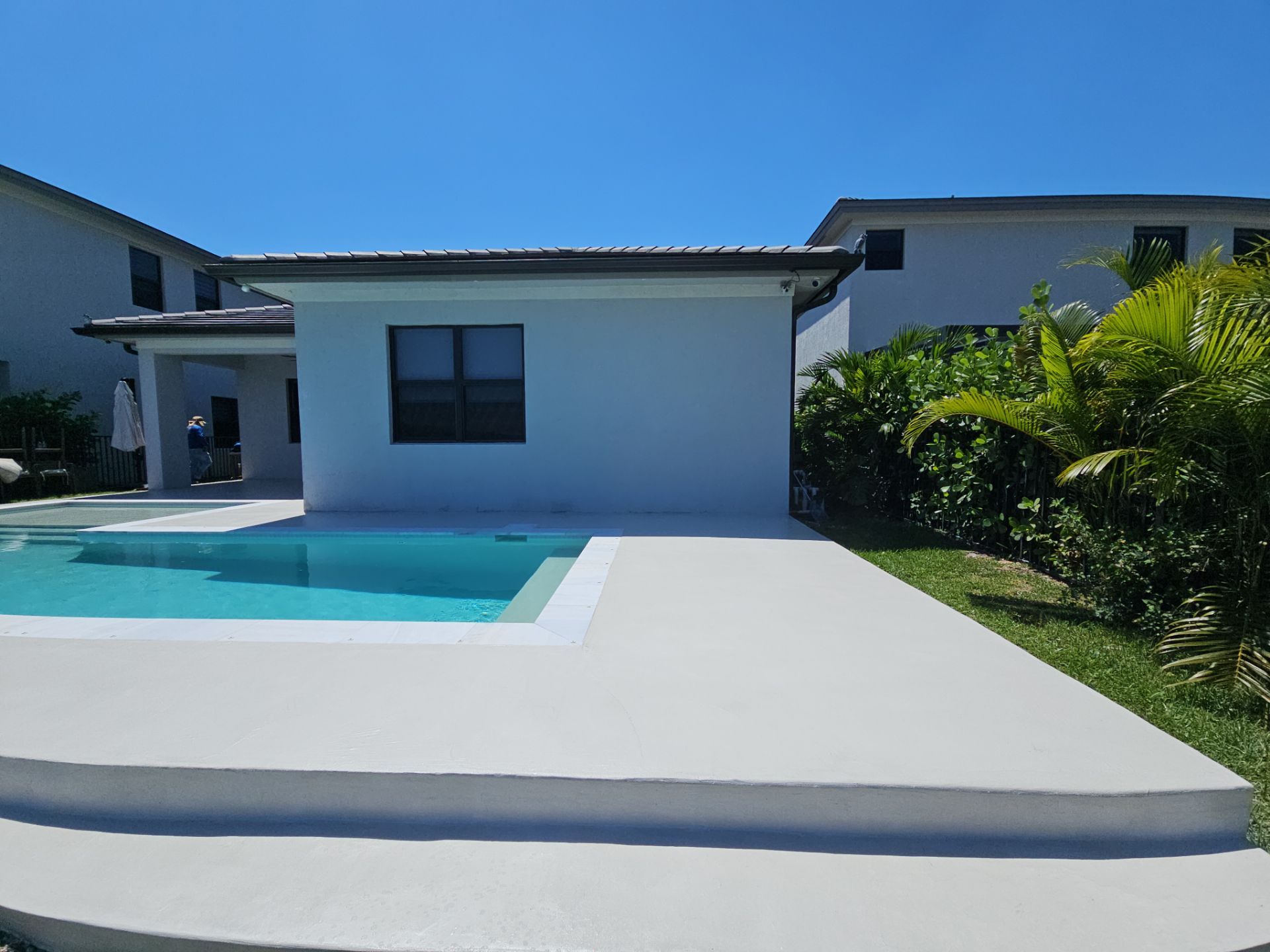 Pool Deck Resurfacing by Seamless Surfaces