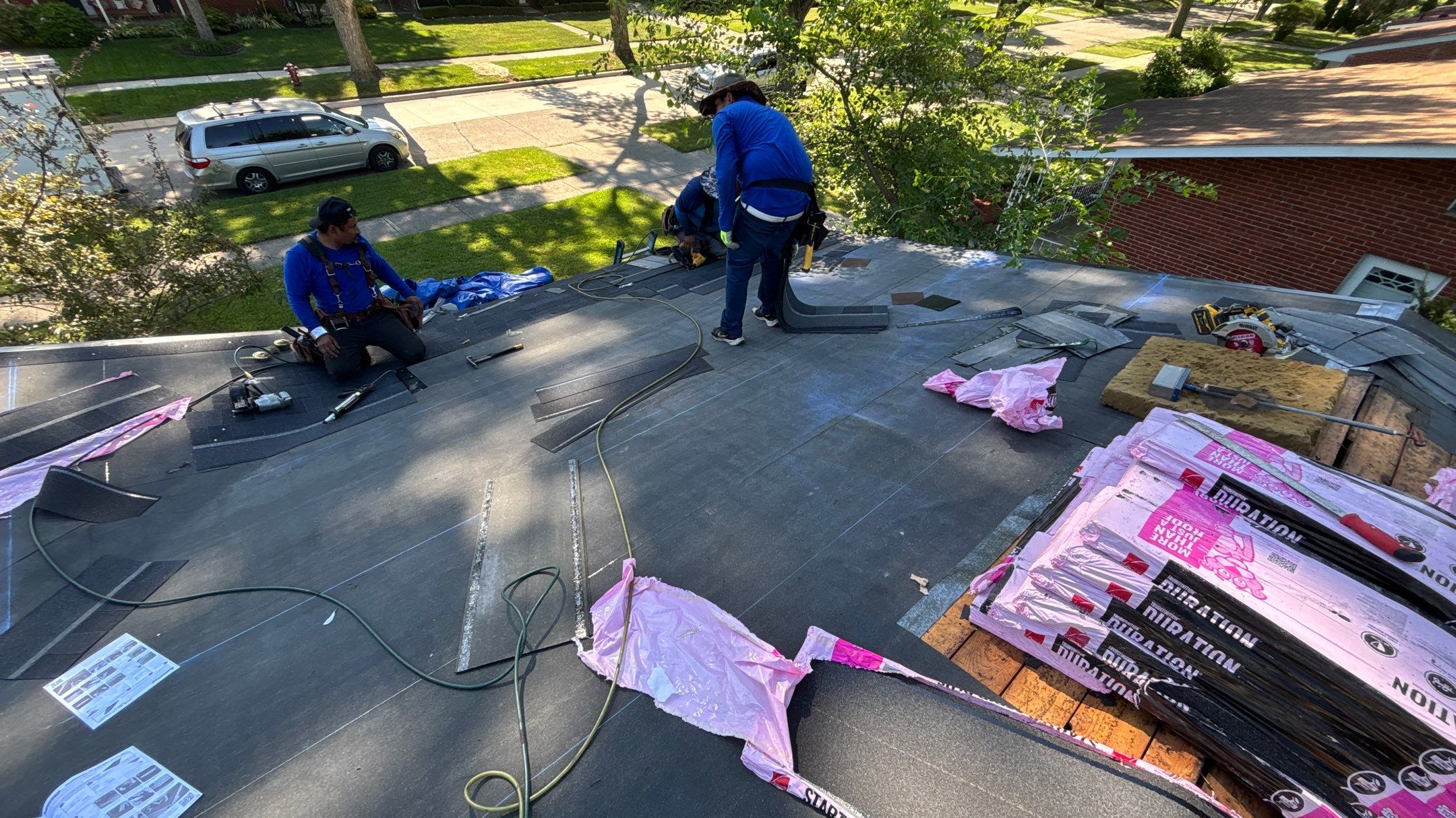 Roof Replacement using Owens Corning Onyx Black by 180 Contractors