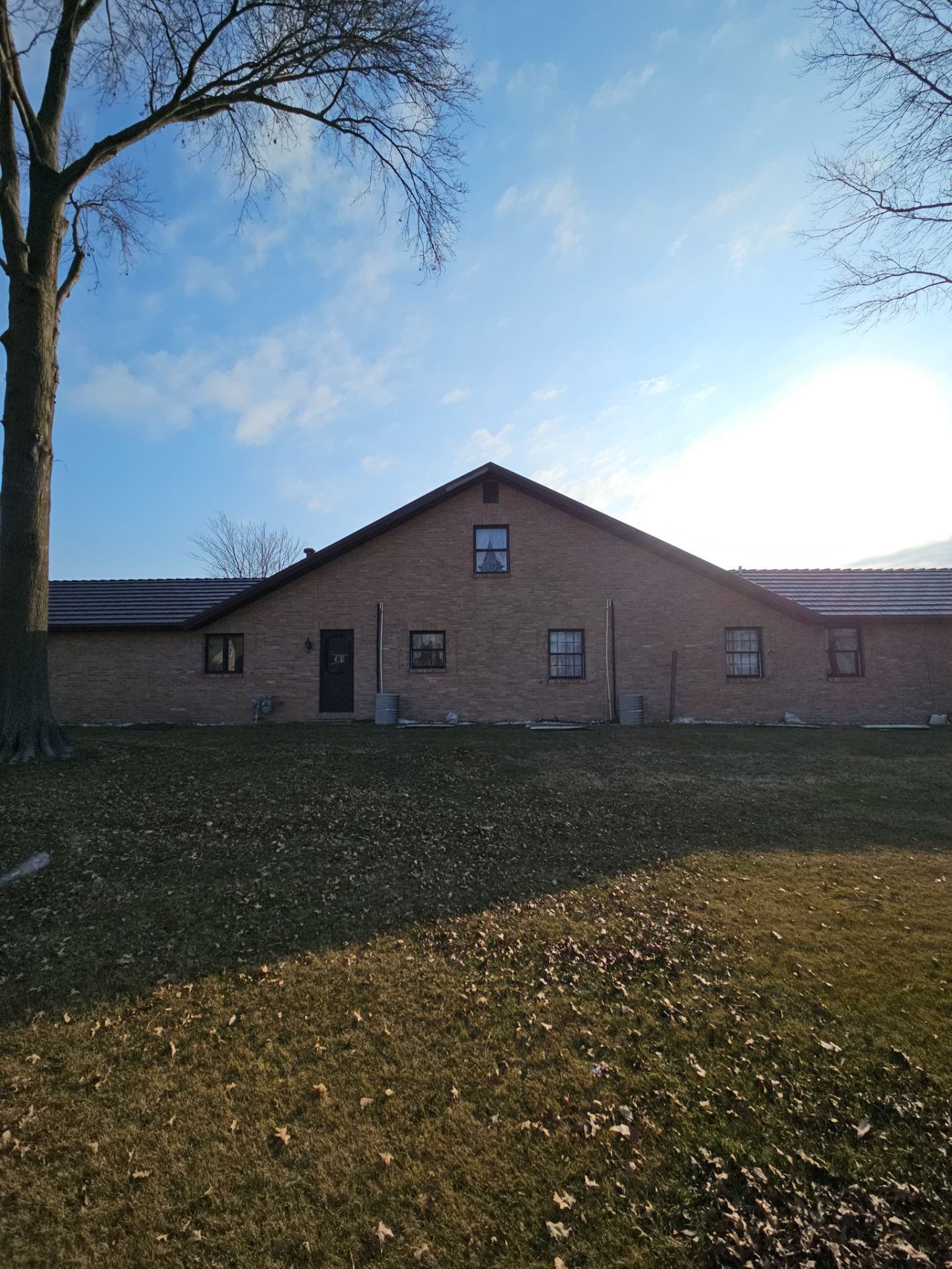 Residential Roofing Installation using Great American Shake - Mustang Brown by Nitro Roofing and Construction