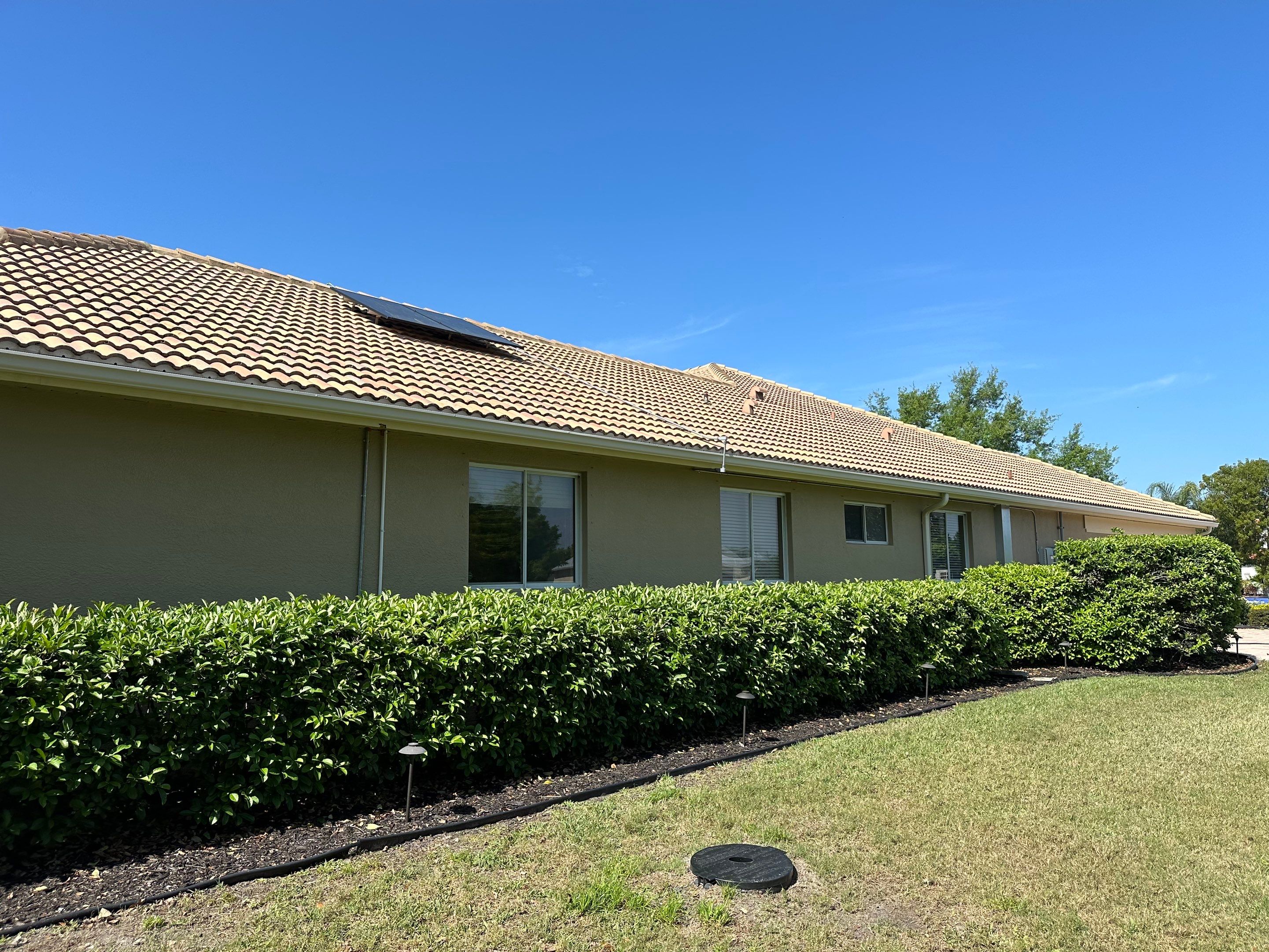 Concrete Tile Roof Cleaning in Winding River Community, Bradenton, FL | Sunshine AquaWash by Sunshine AquaWash