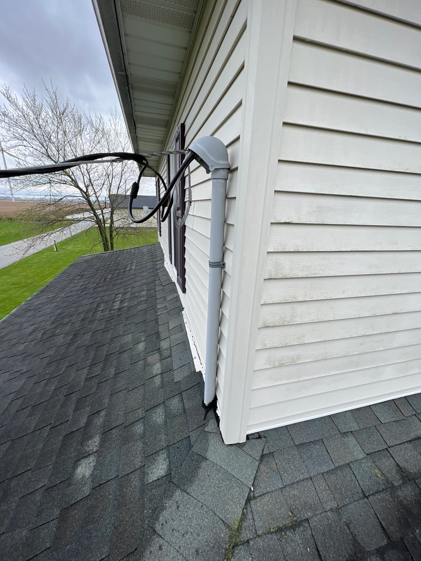 Wind-Resistant Metal Shingle Shake Roof Installation – Lima, Ohio by 4Ever Metal Roofing