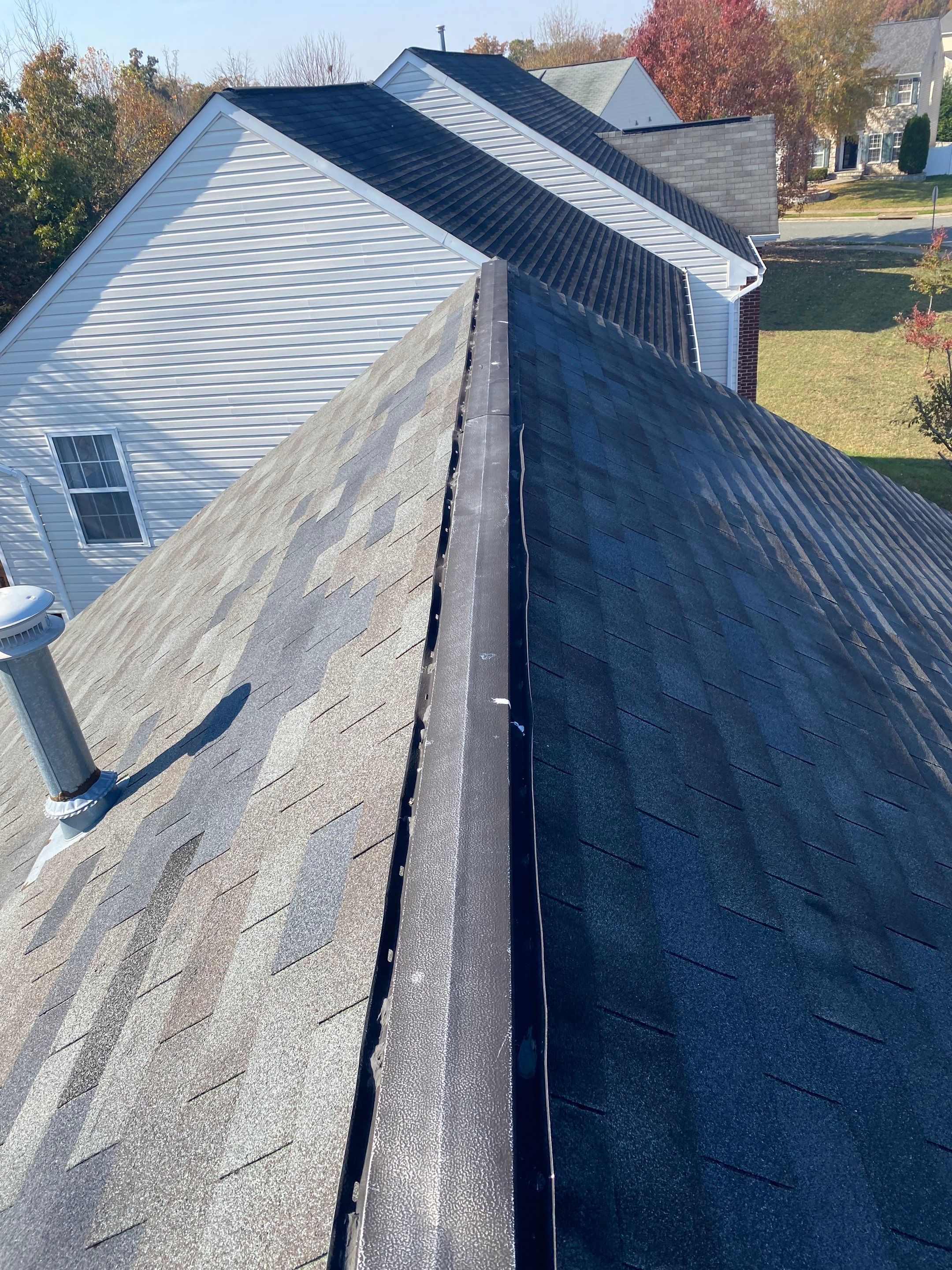 Woodbridge CertainTeed Landmark Roof in Charcoal Black by RM Banning, Inc.