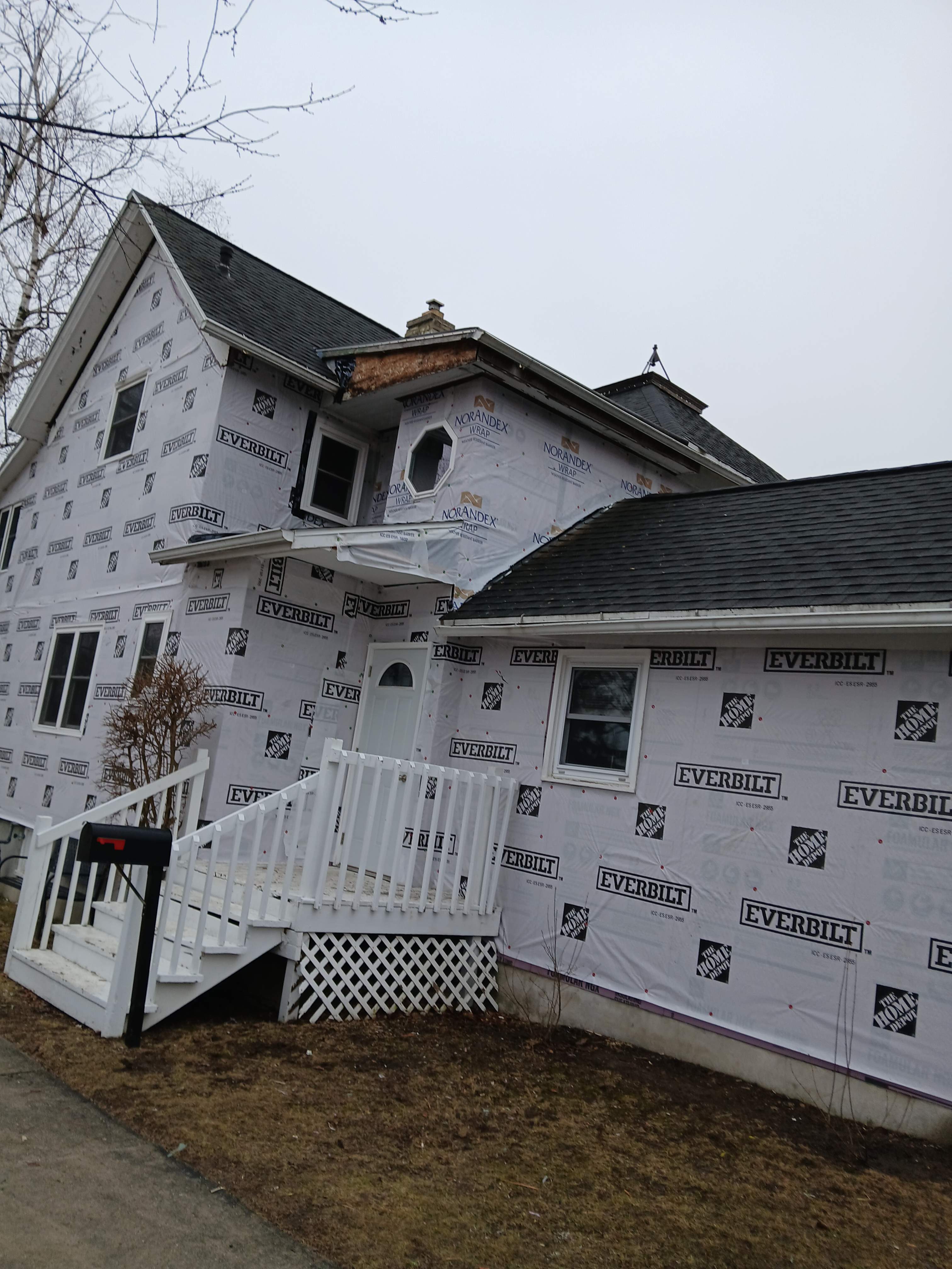 TAMMY'S DREAM HOME FIX UP!  by Gellings Roofing & Siding