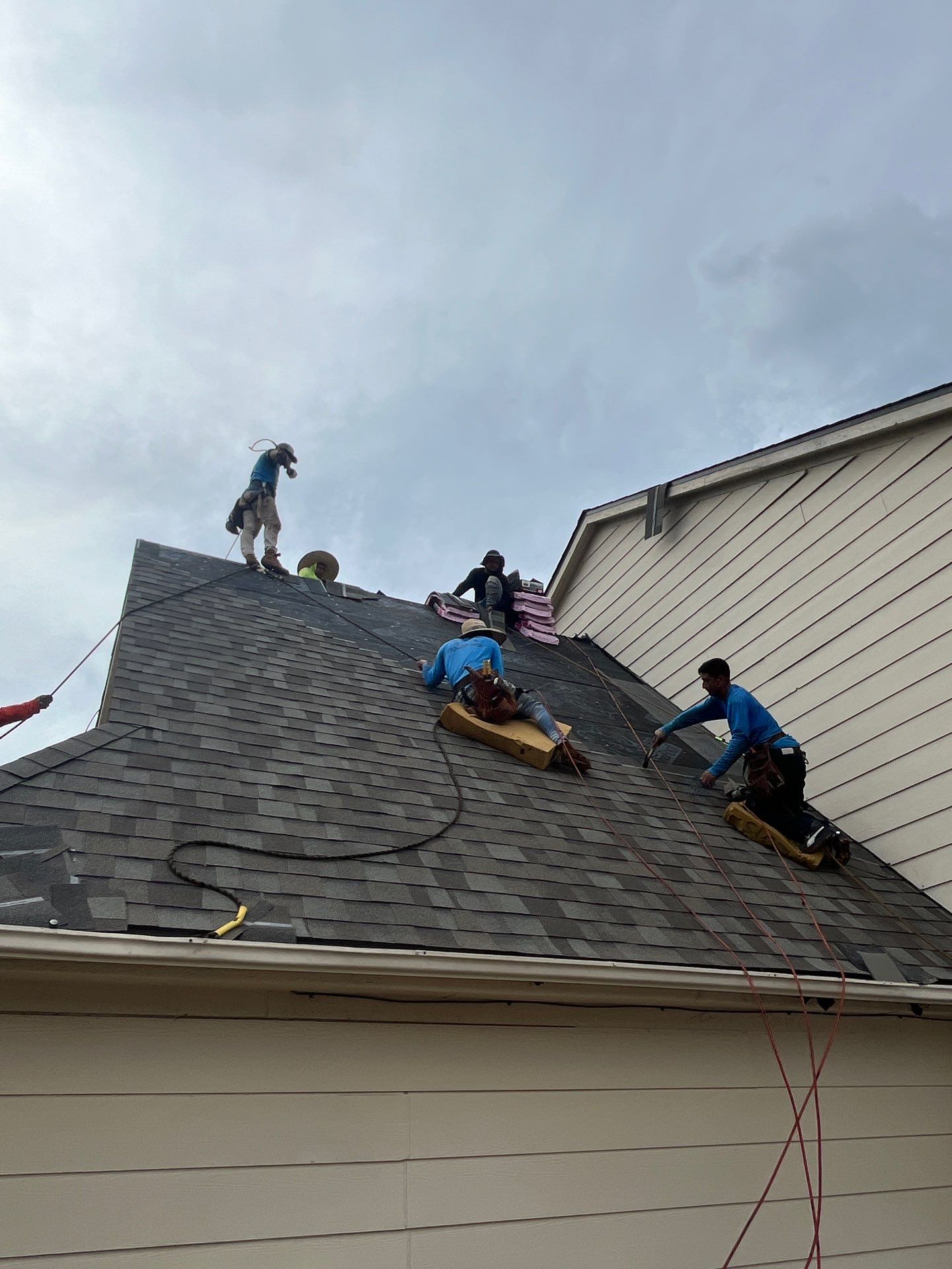 Residential Roofing Installation using Owen's Corning Duration (Lifetime) Shingles by Roof Repair Company