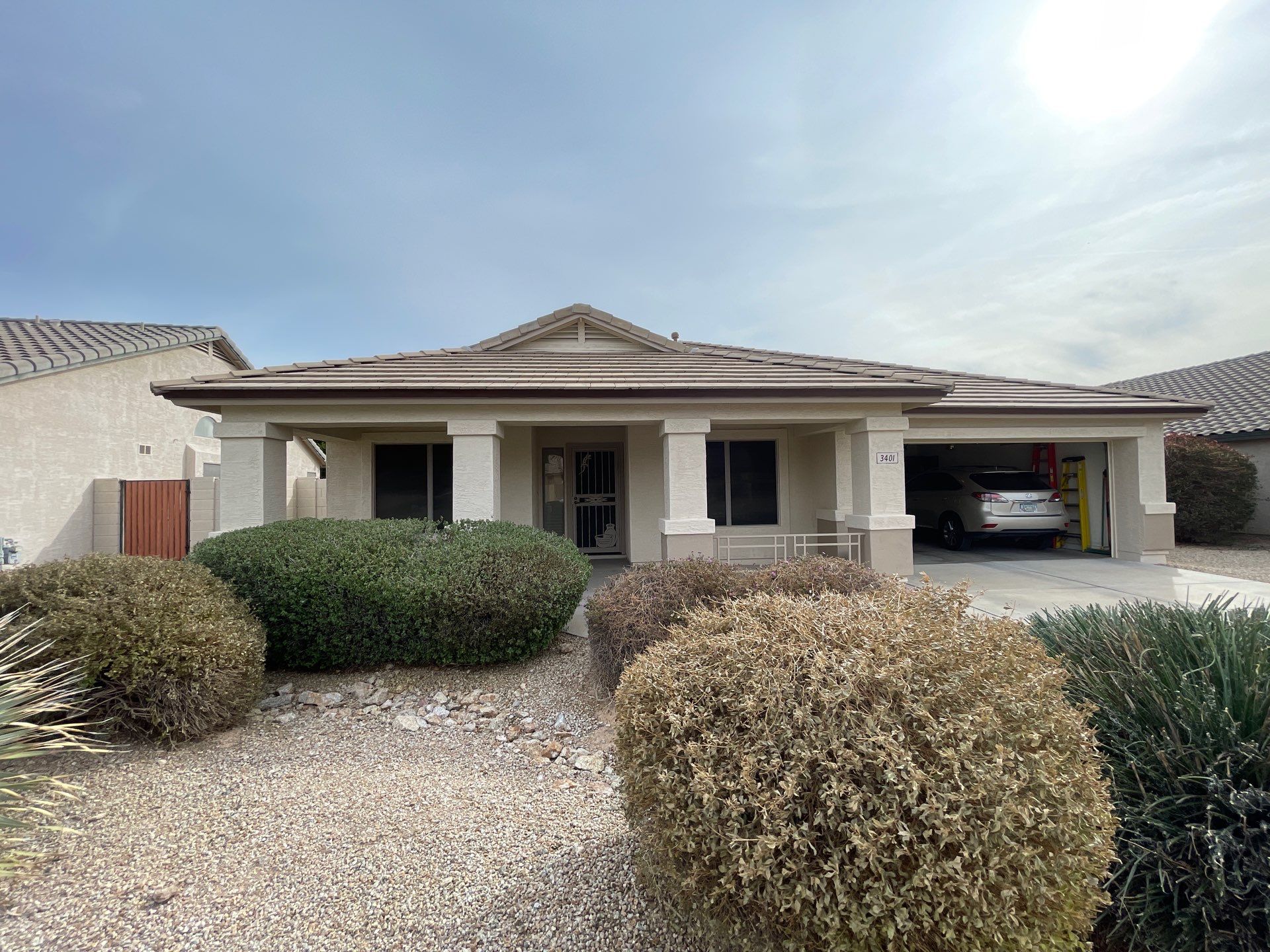 Hamilton - A Gorgeous Home Exterior Makeover in Phoenix, AZ with Dunn Edwards Paints by Double G Painting Contractors, LLC