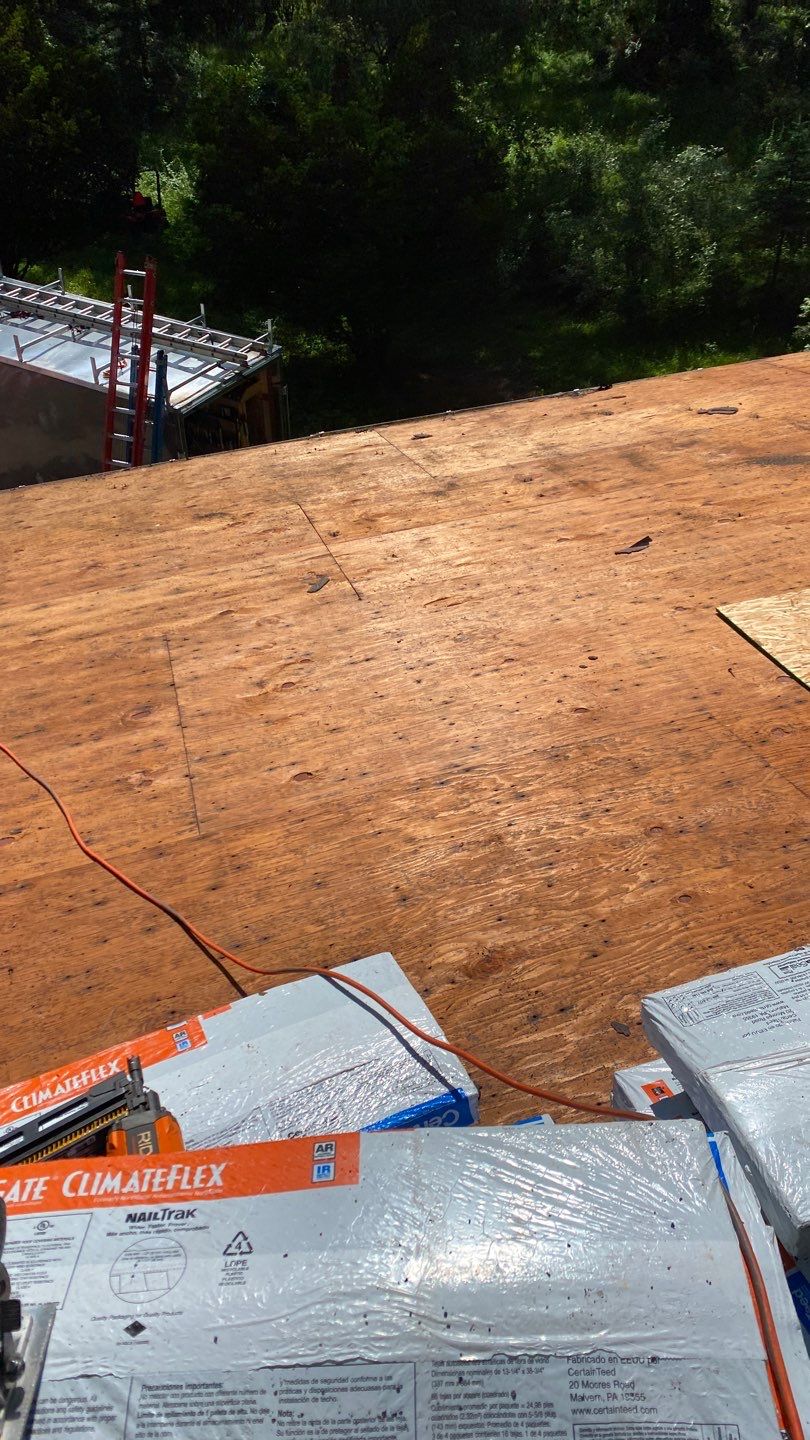 Roof Replacement using CertainTeed Landmark by 180 Contractors