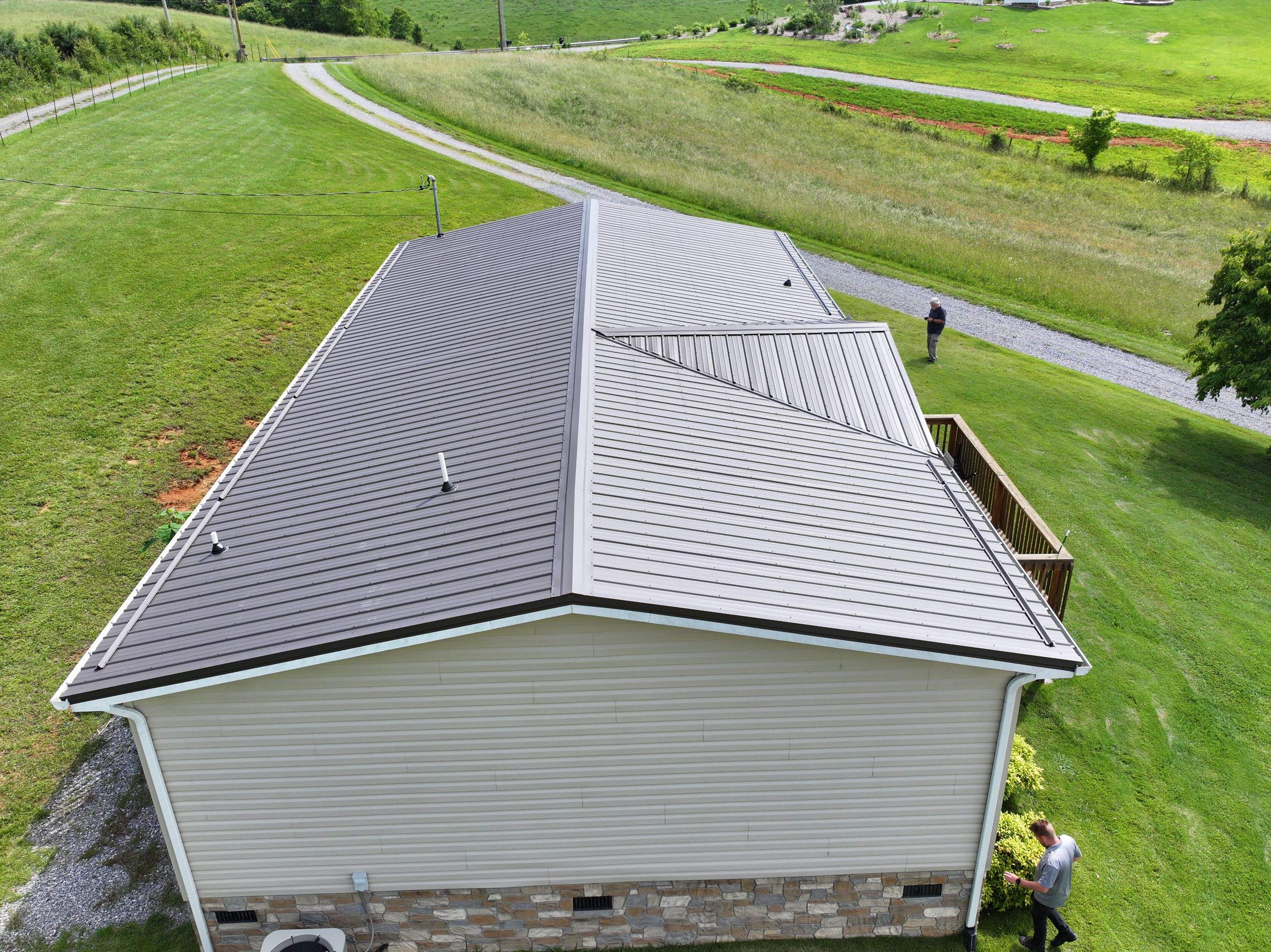 Williams Residence by Omnia Roofing