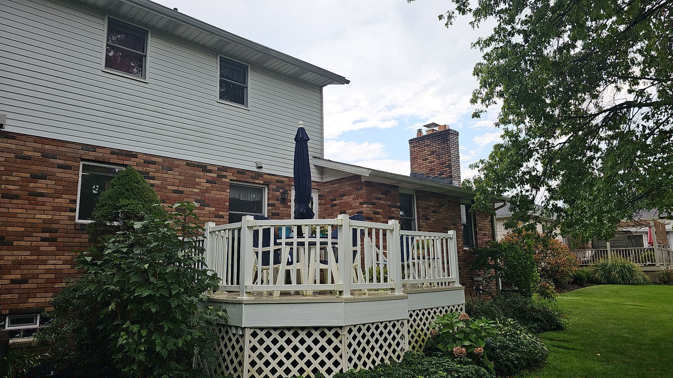 ATLAS PINNACLE COLOR: HEARTHSTONE, DRIP EDGE: BLACK by Eagle Eye Roofing