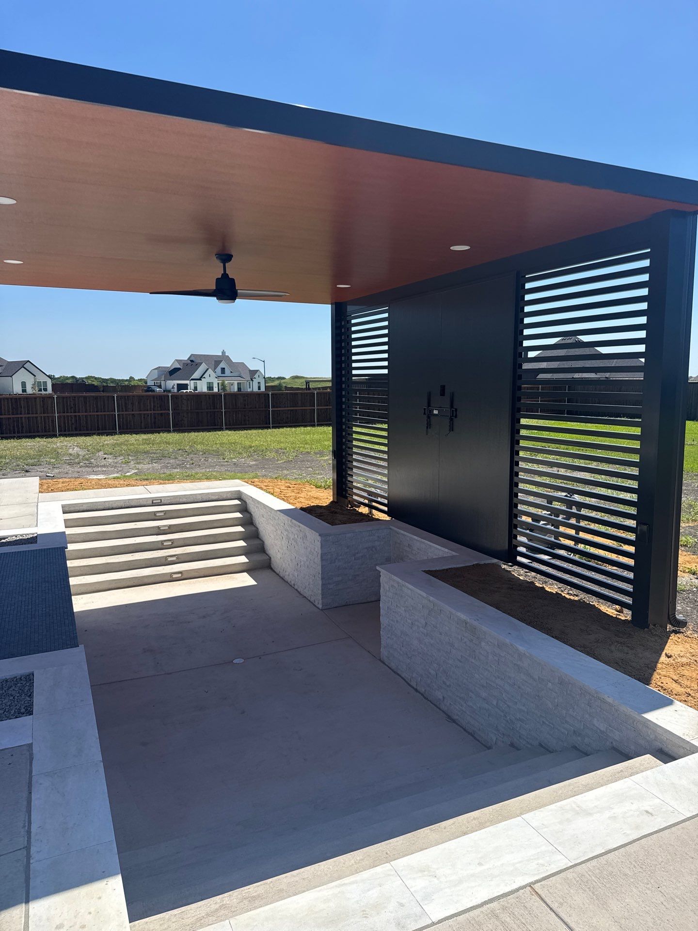 Modern Geometric with Sunken Pool Bar by Pinnacle Pools and Spas - DFW