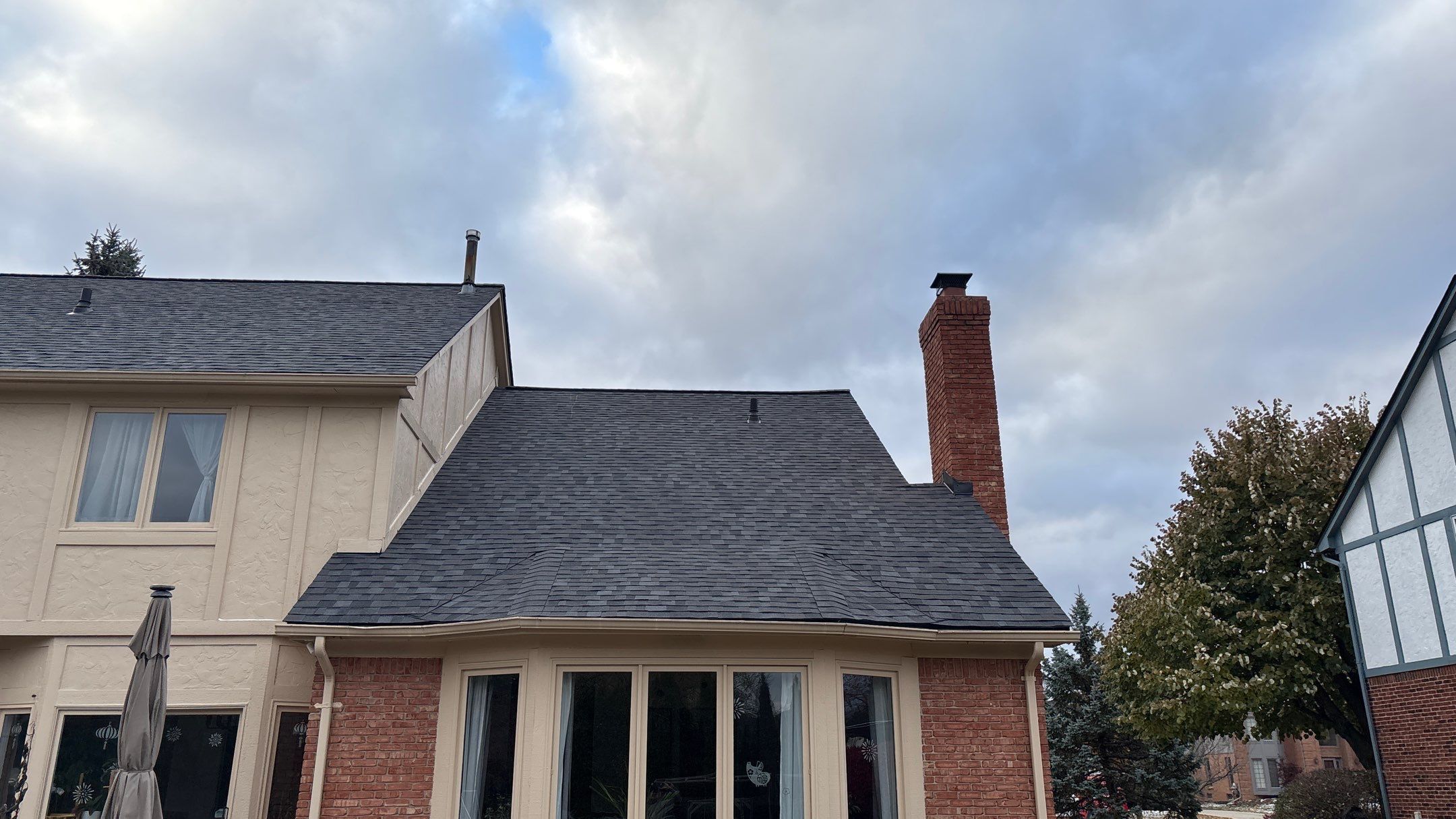 Roof Replacement using Owens Corning Williamsburg Grey by 180 Contractors