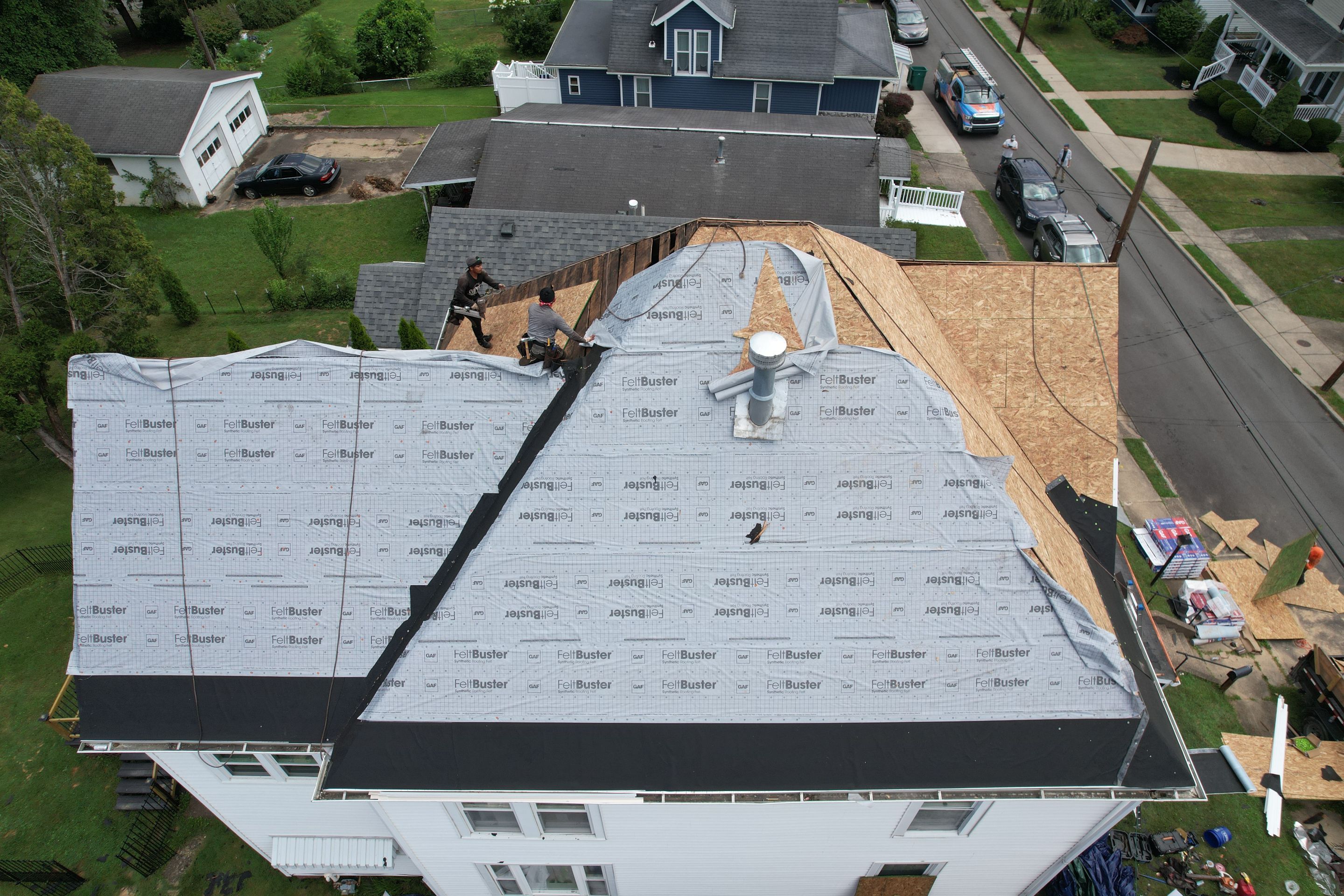 Residential Roofing Installation using GAF Timberline HDZ Charcoal by Rainstoppers Roofing