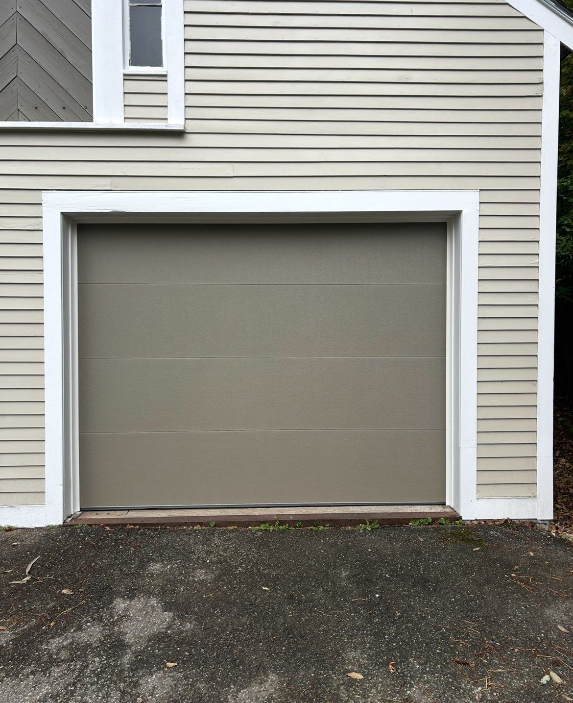 Door Installation using Raynor Encore Garage Door by Keene Door