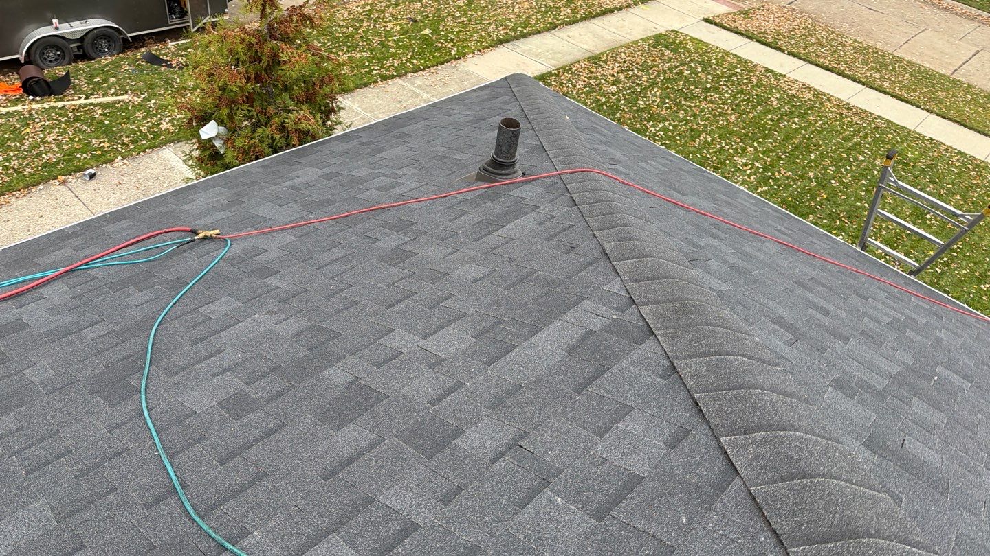 Roof Replacement using Owens Corning Onyx Black by 180 Contractors