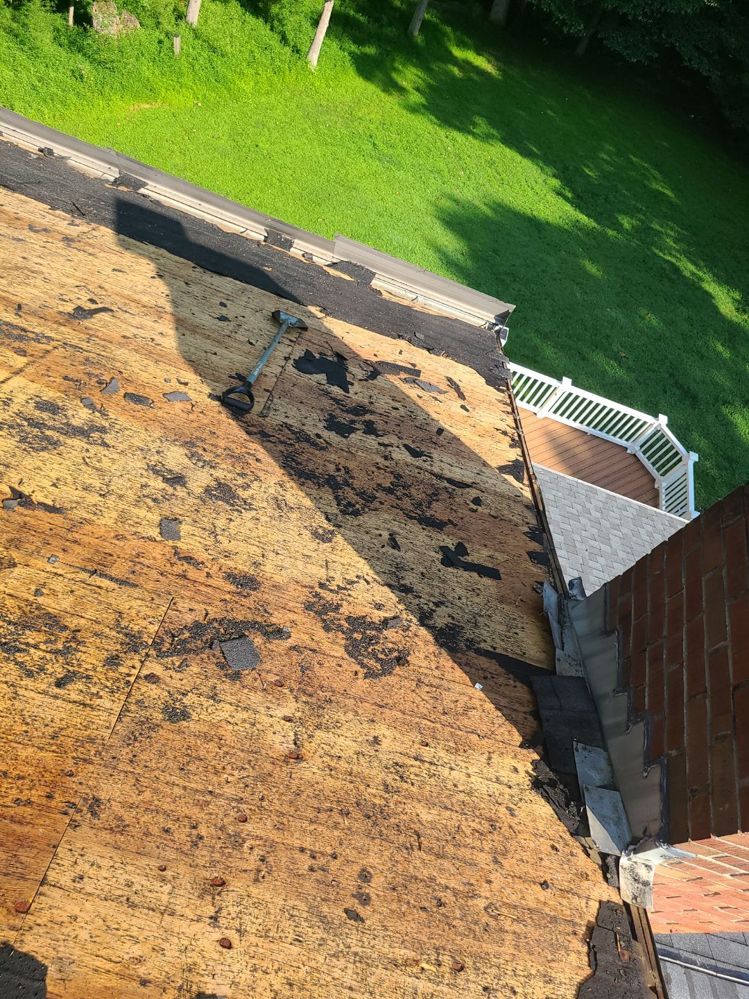 Oakton: Residential Roof Replacement with CertainTeed Landmark Designer Shingles in Pewter by RM Banning, Inc.