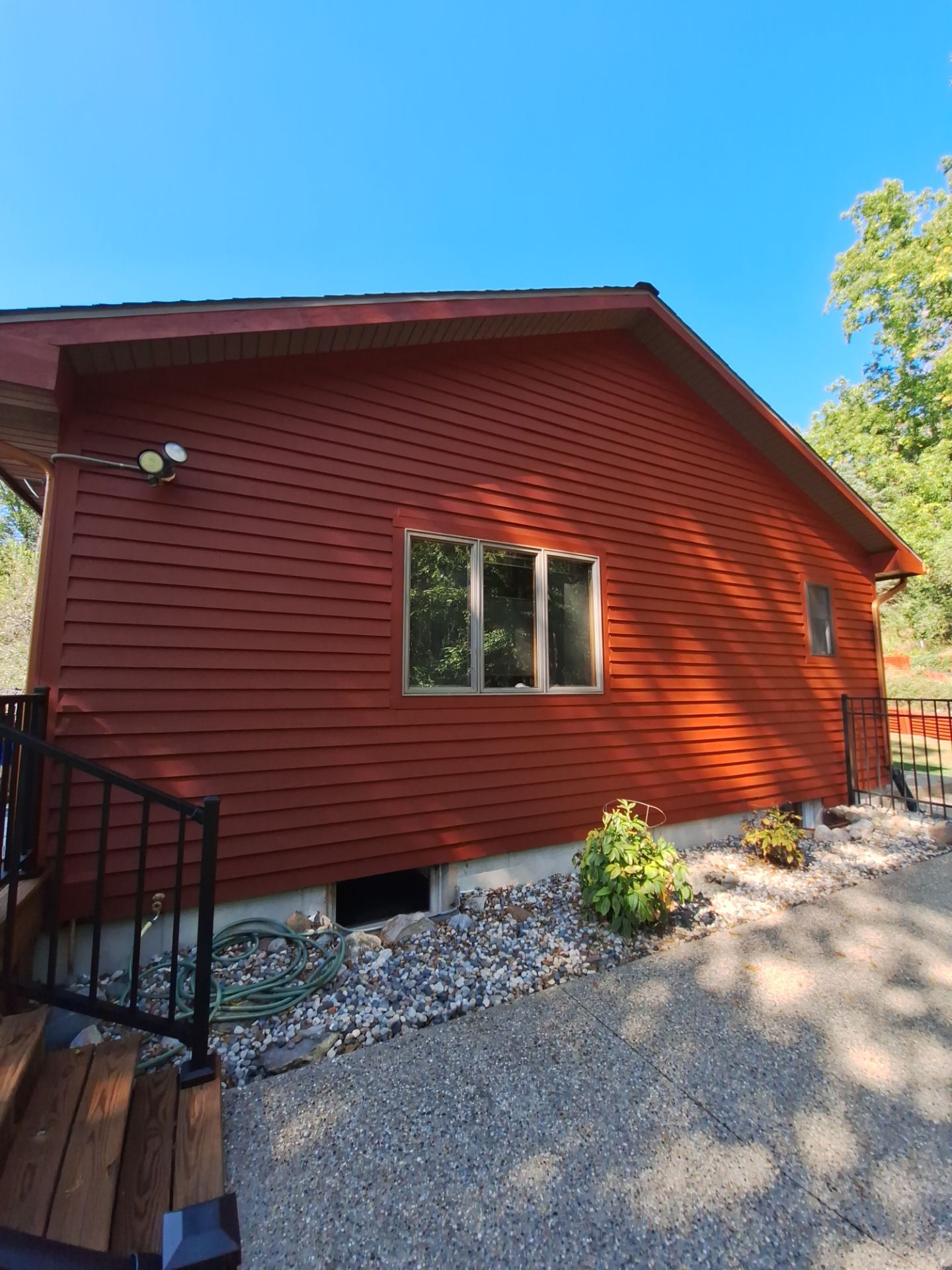 Color update with exterior staining and painting by Gordon Painting