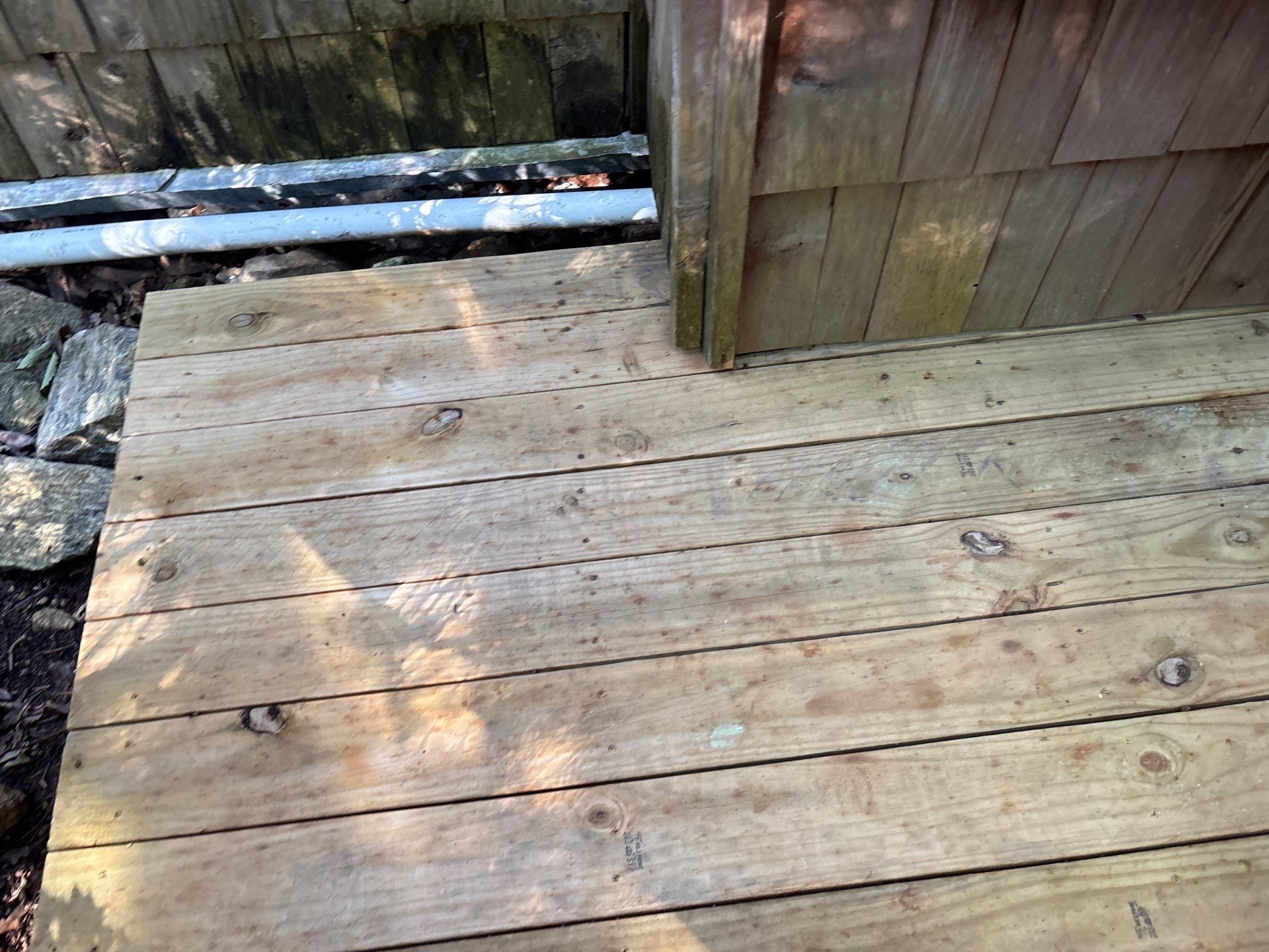Wood Deck using Wood Sealant by DuraSeal
