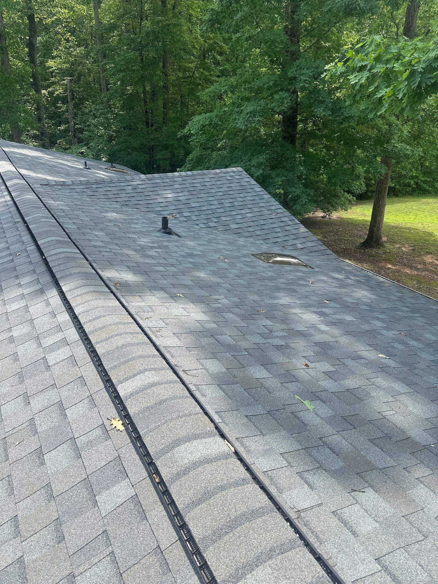 CertainTeed Landmark Pro Georgetown Gray - Multiples by Smithrock Roofing