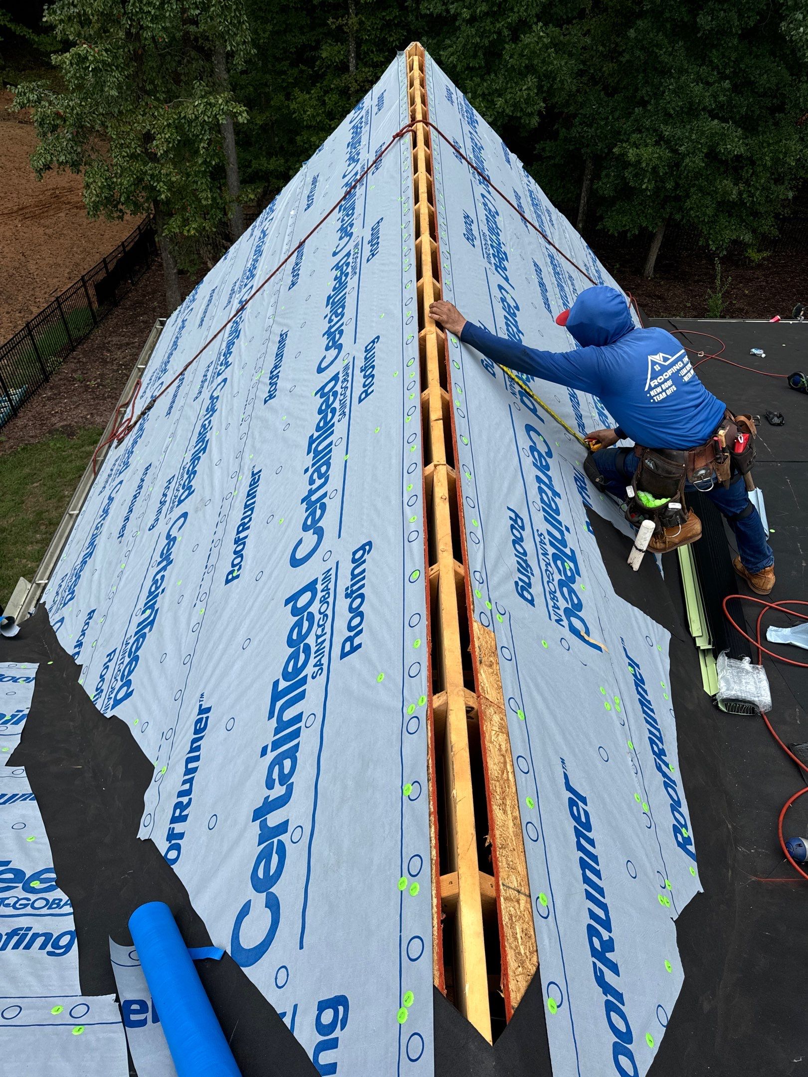 Roof Replacement - Certainteed Landmark Georgetown Gray  by Pro Performance Roofing