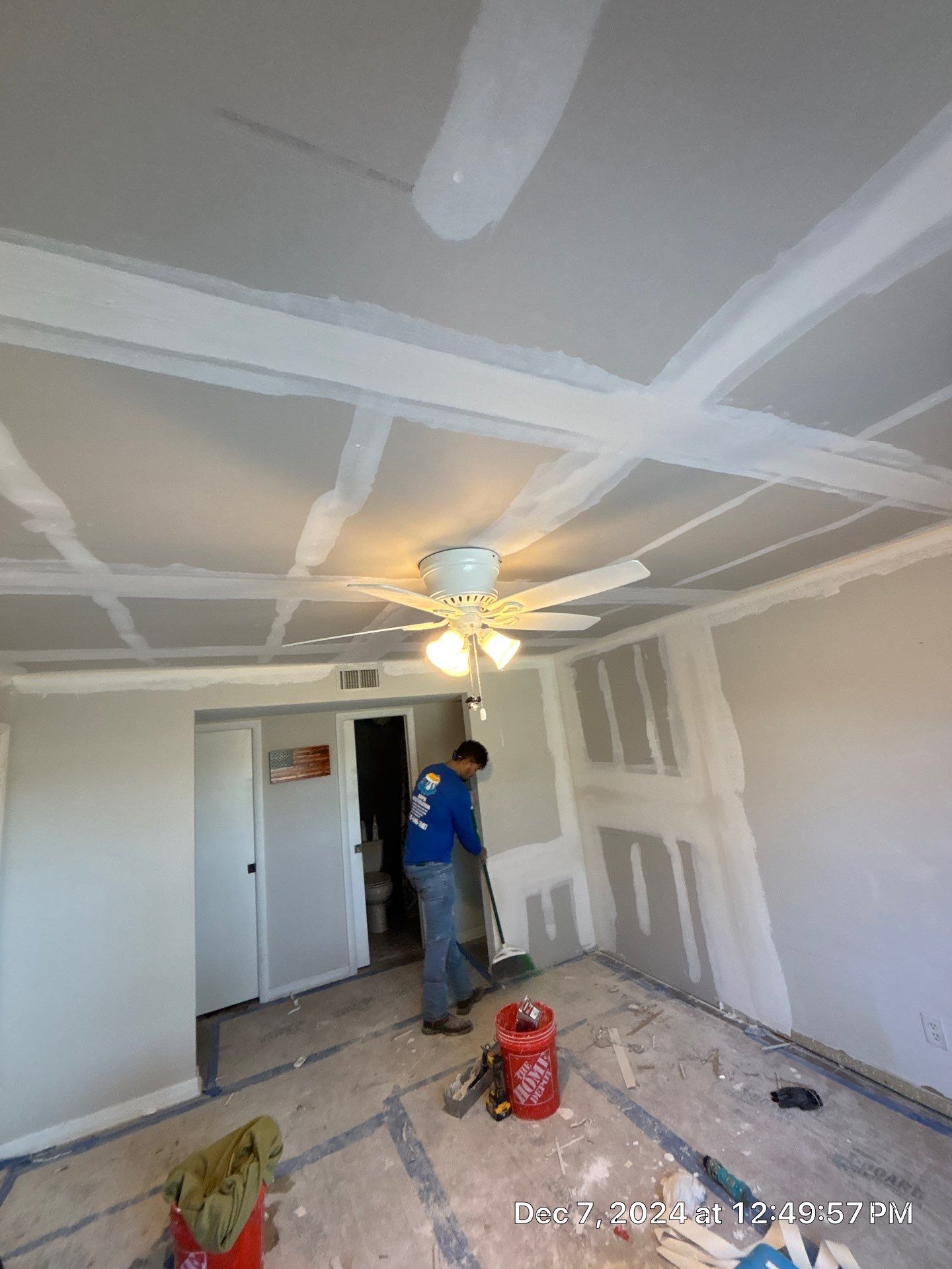 Water Damage Rebuild In Bradenton, FL by Ampm Restoration Services