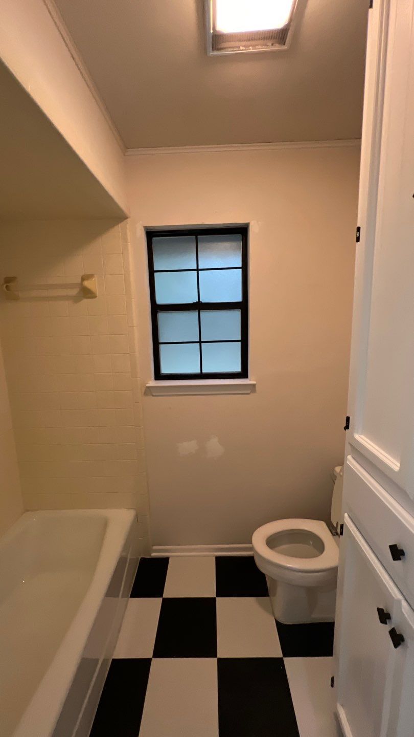 Bulverde Black & White Bathroom Update by Legacy Bath and Kitchen 