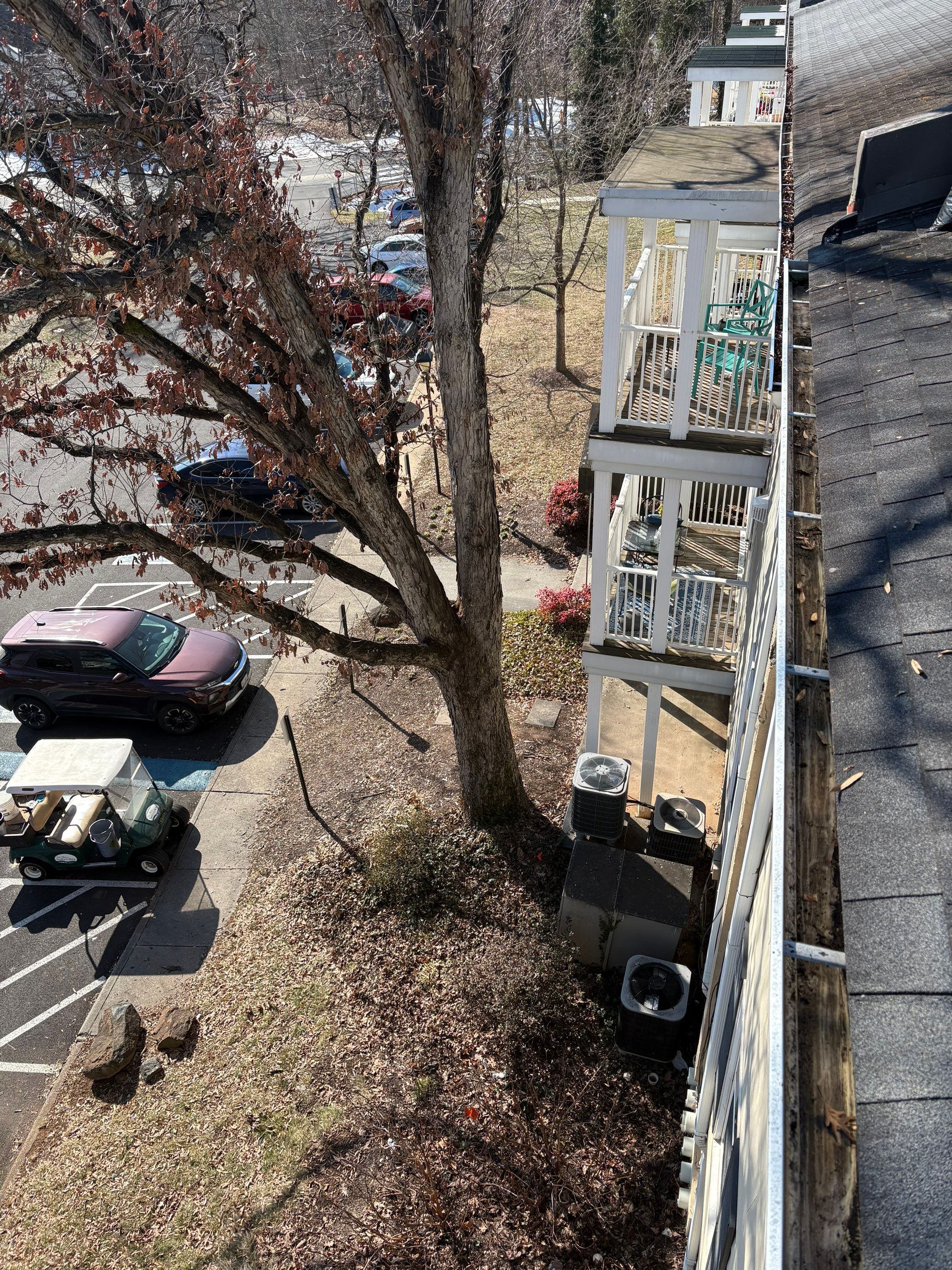 Commercial gutter cleaning Charlottesville after photo with clean gutters