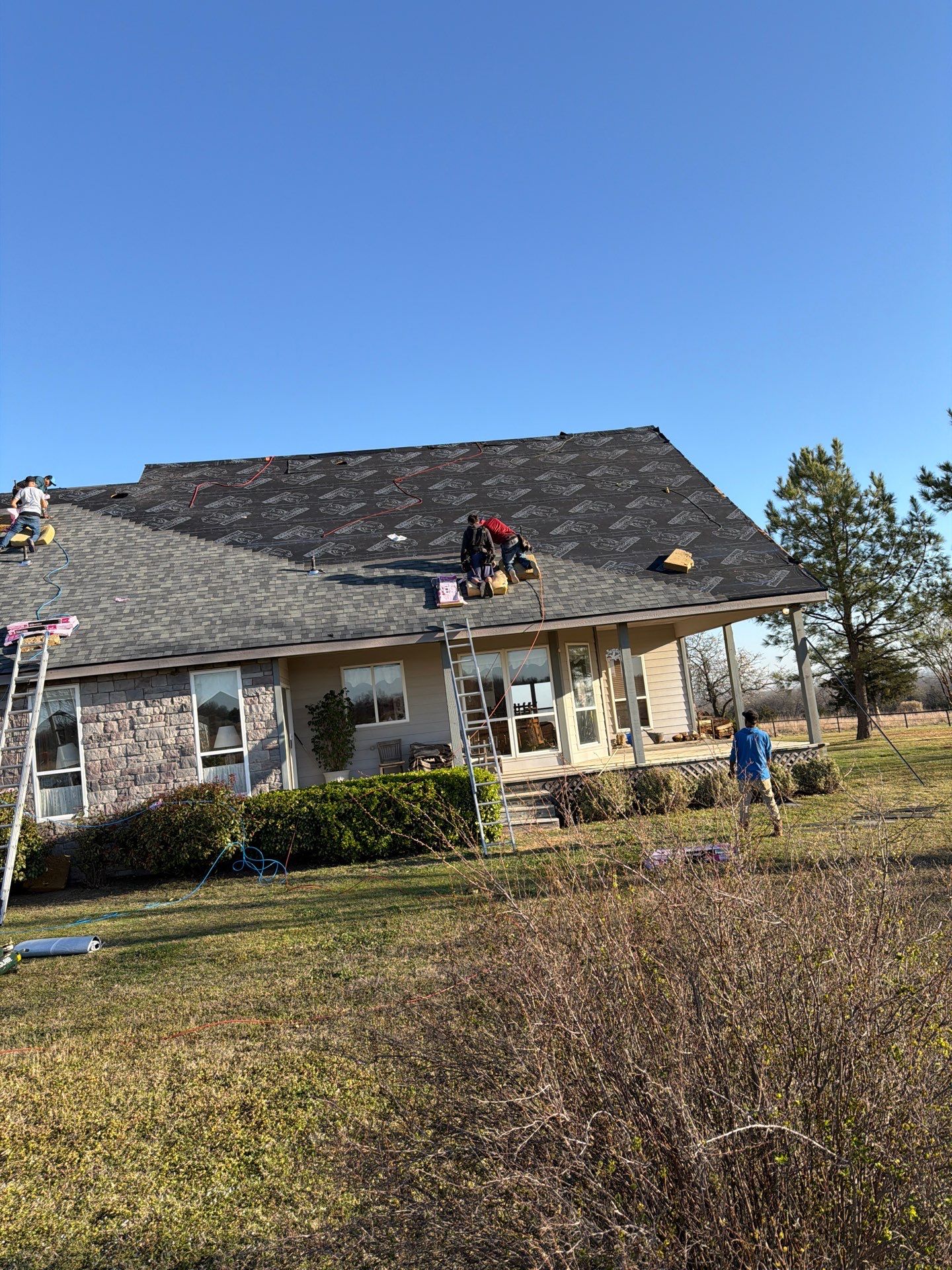 Owens Corning - Estate Gray by Frontline Roofing and Construction