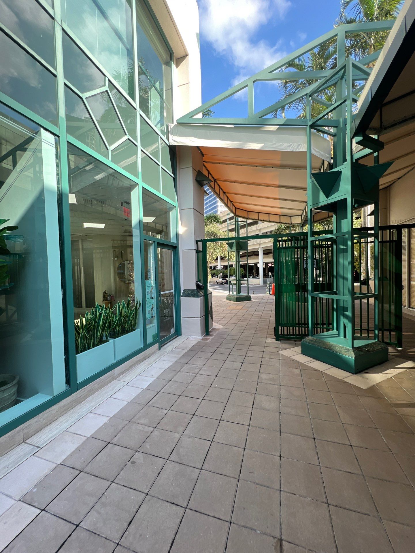 MUSEUM PLAZA COMMERCIAL CONDO BLDG 1 by Souffront Construction & Engineering
