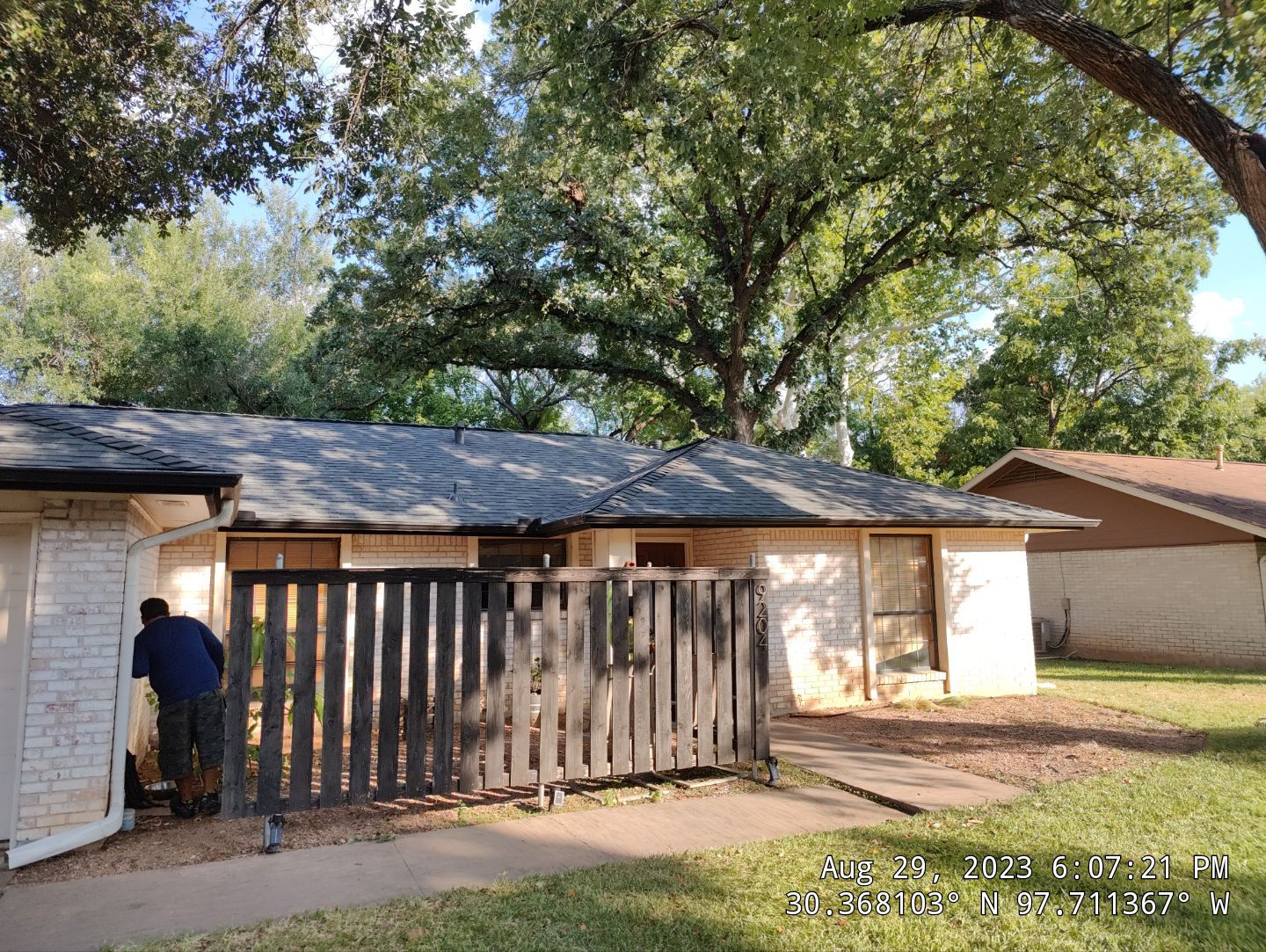 Residential Roofing Installation using Owens Corning Oakridge Estate Grey by DeZign Roofing & Exteriors