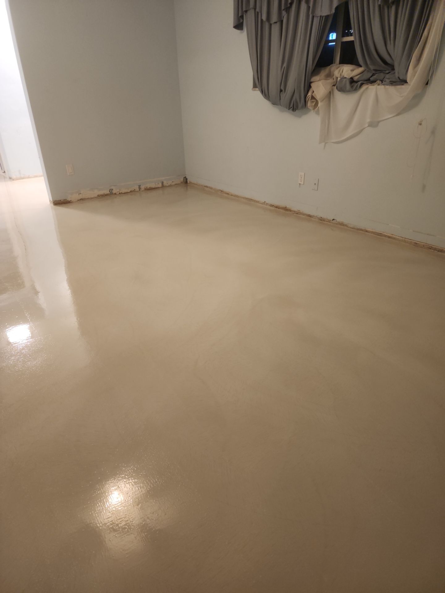 Microtopping (Limestone) on Private Residence by Seamless Surfaces