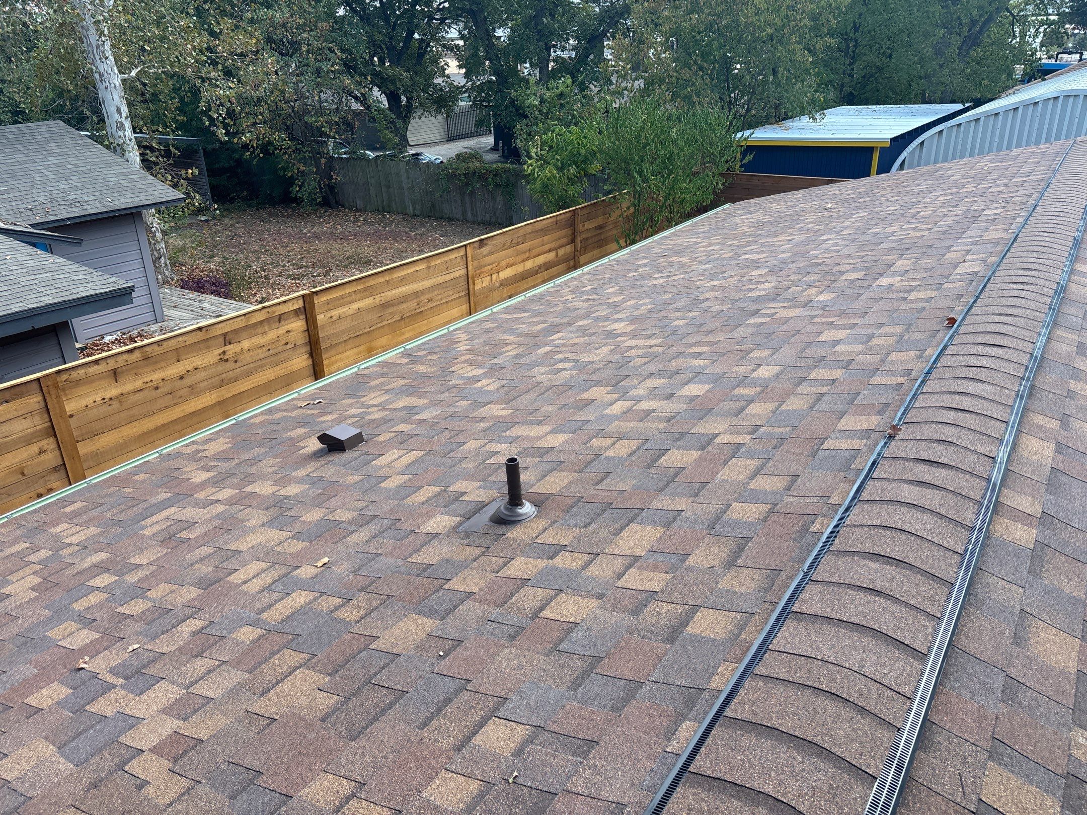 Desert Rose - Owens Corning TruDefinition Duration by RoofsOnly.com