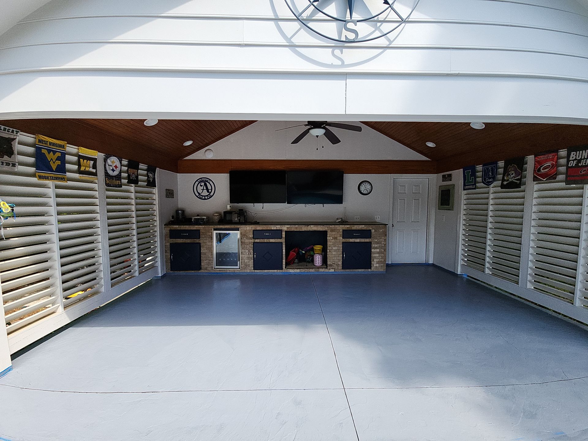 Pool Deck using AcryFin by DuraSeal