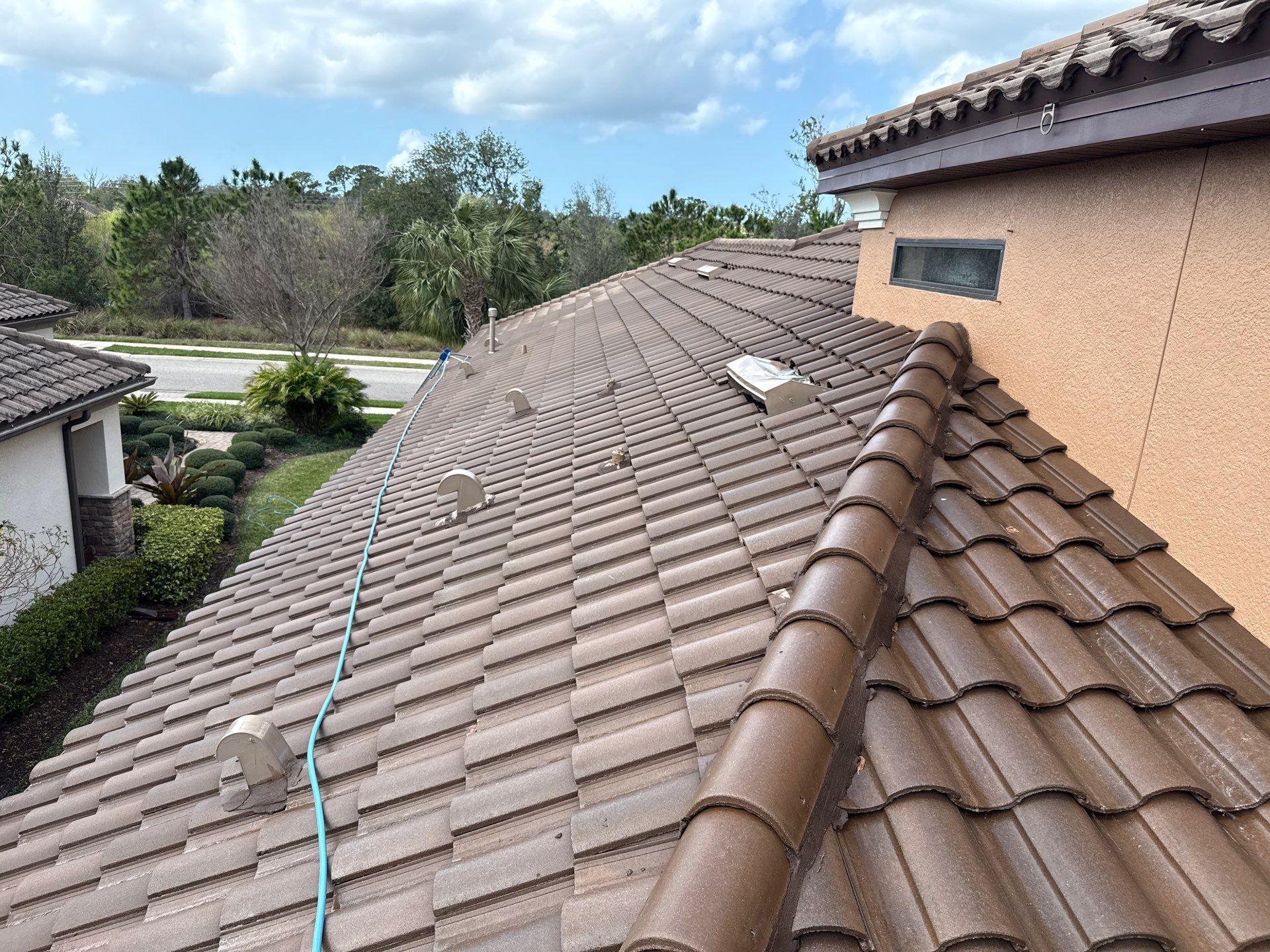 Tile Roof & Pool Deck Cleaning in Artisan Lakes Esplanade, Palmetto, FL – Sunshine AquaWash by Sunshine AquaWash