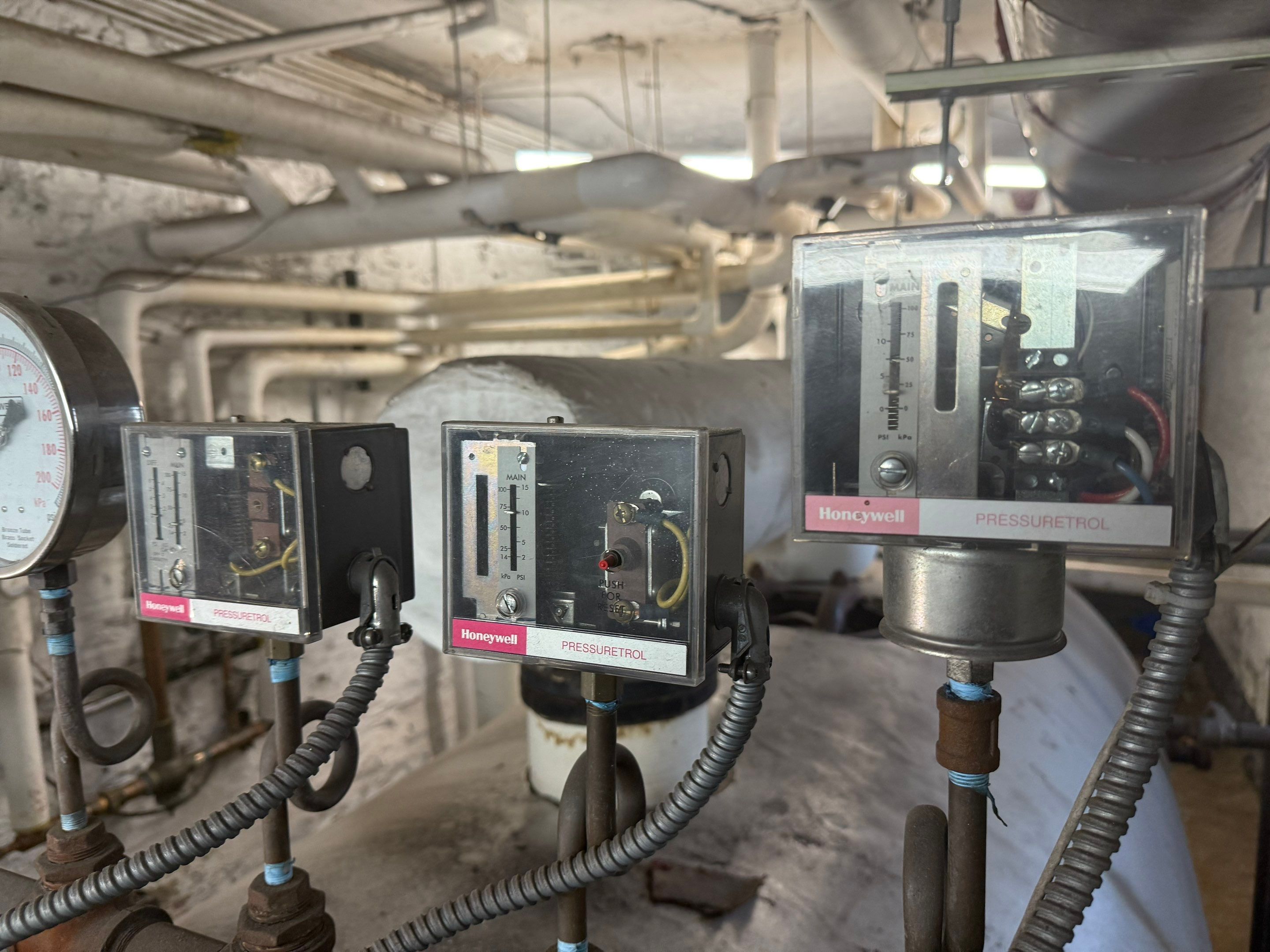 Local Law 87 by APPROVED OIL CO OF BROOKLYN INC