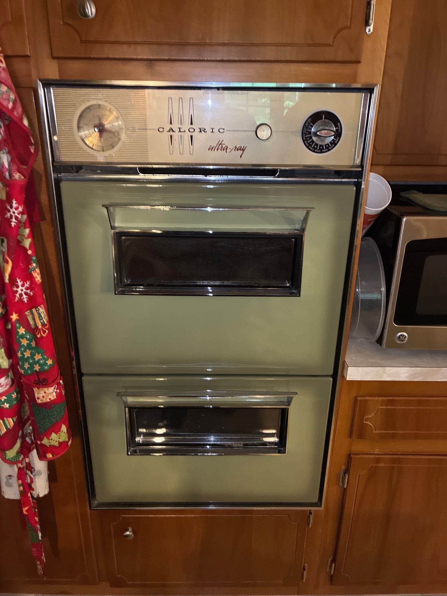 Caloric Wall Oven - Rivervale NJ by Belgrove Appliance Inc